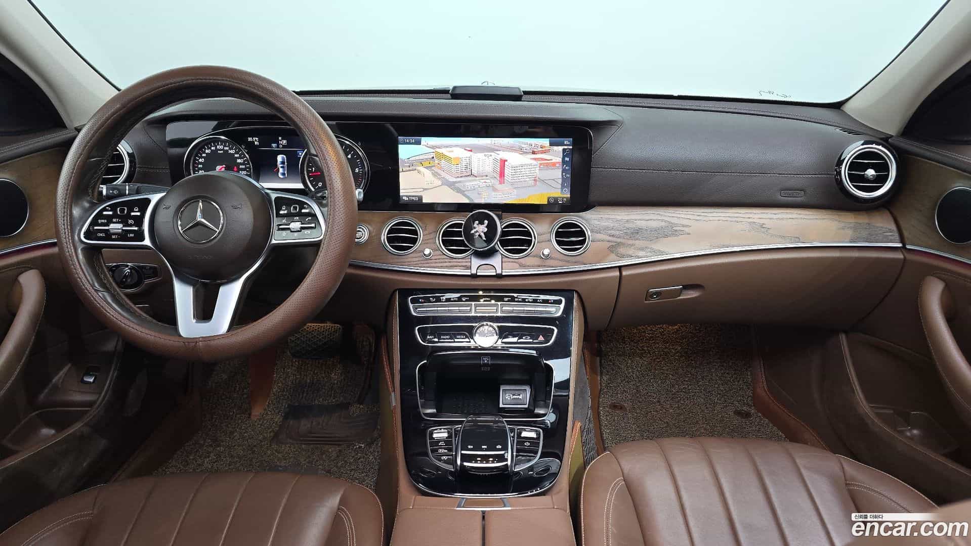 E-Class Mercedes-Benz 2019.10-INNER-007