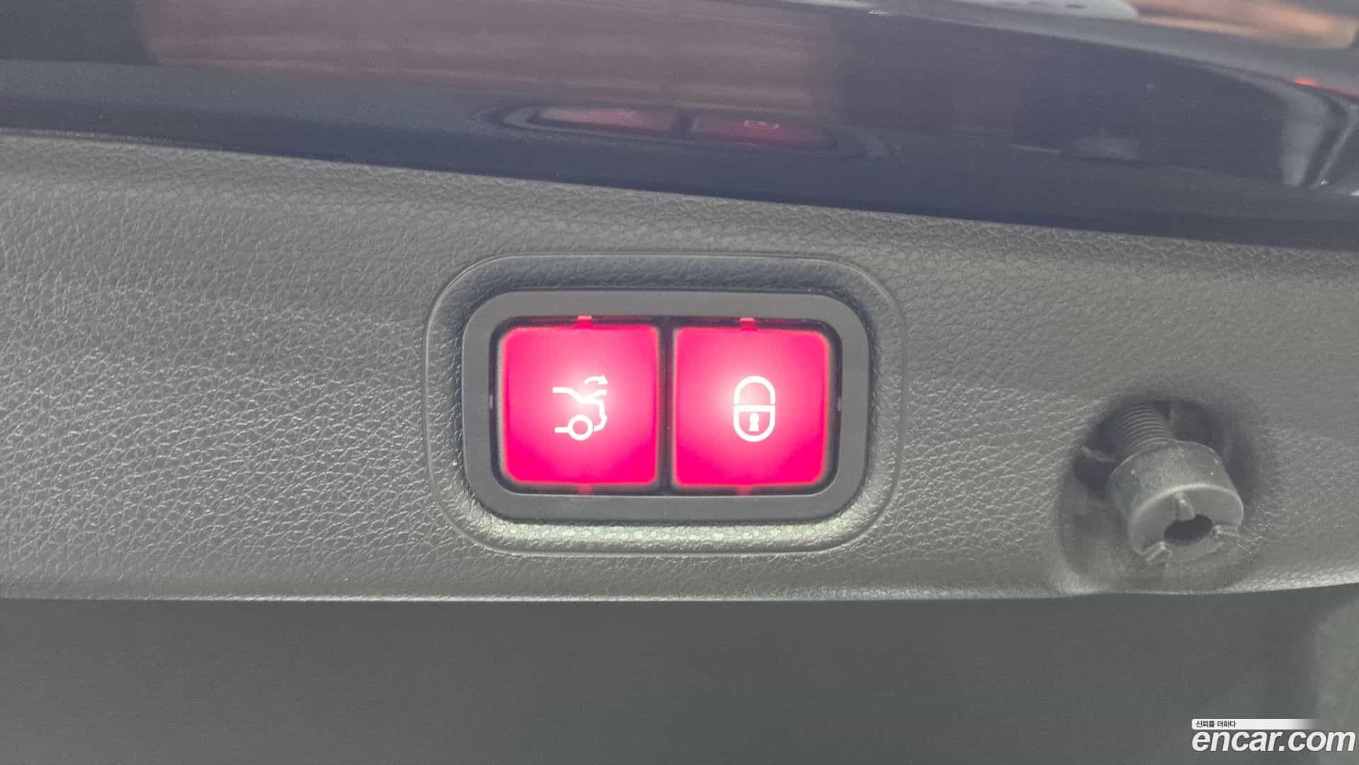E-Class Mercedes-Benz 2019.10-OPTION-022