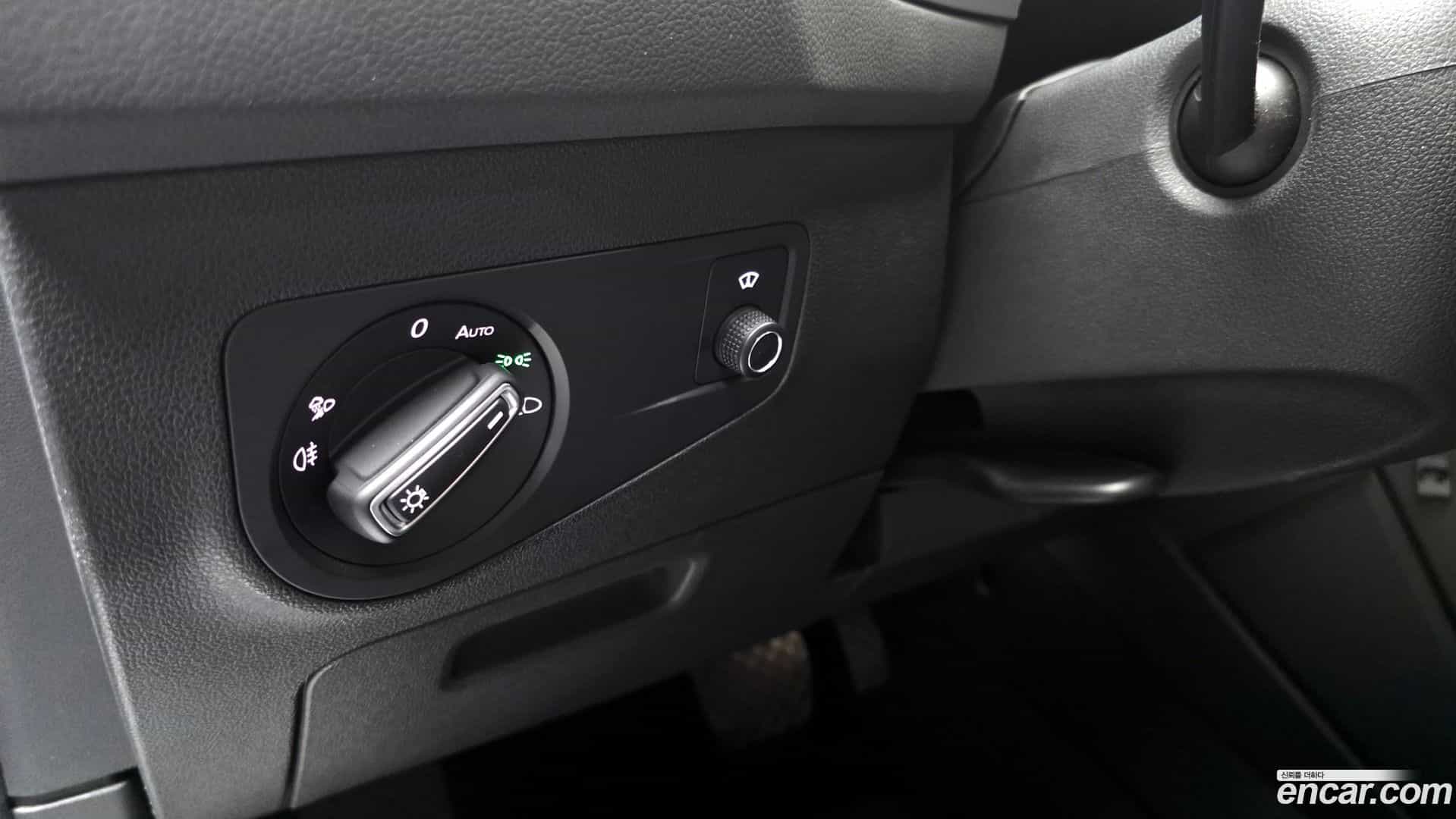 Tiguan Volkswagen 2021.8-OPTION-024