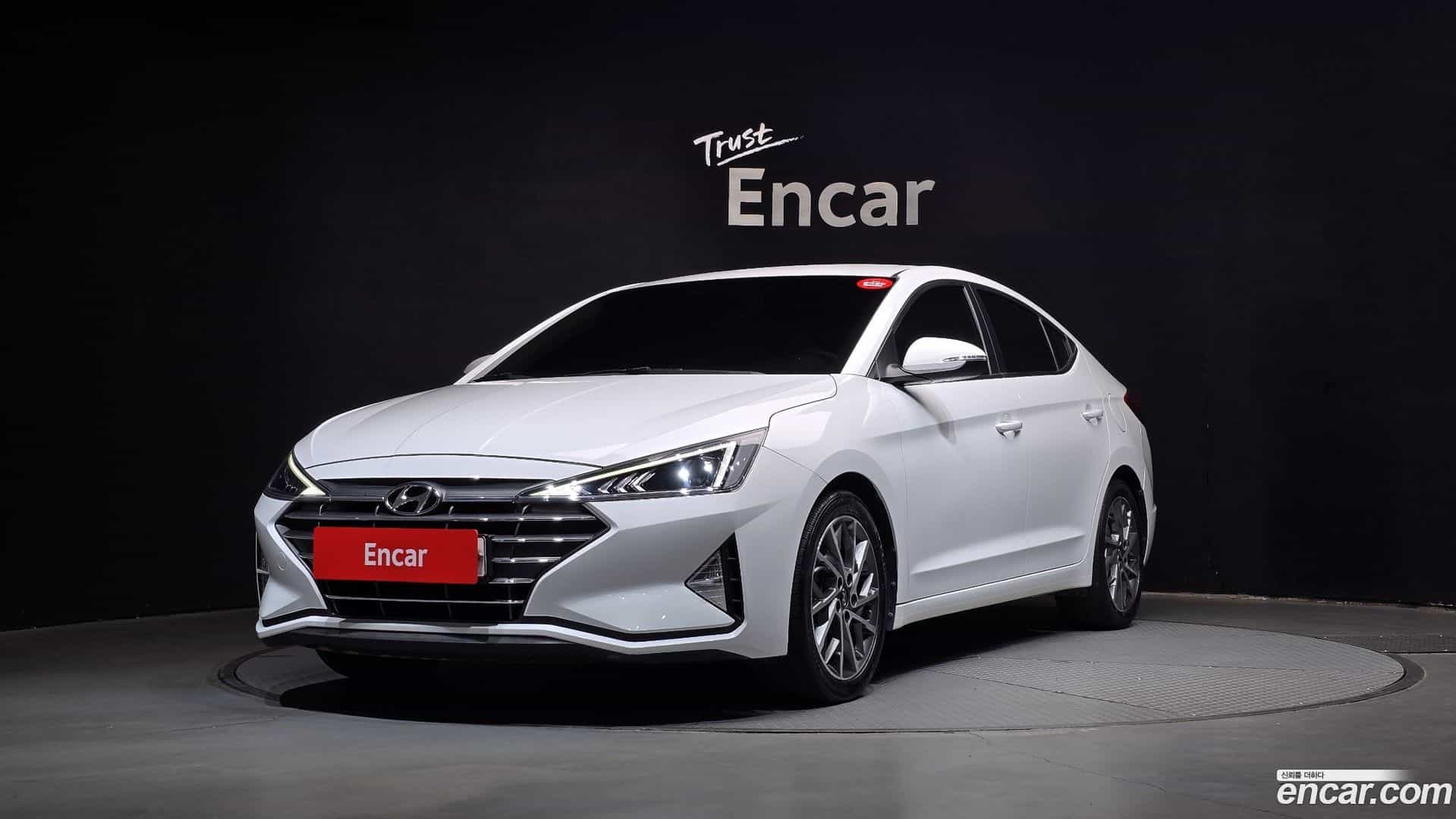 AVANTE Hyundai 2019.7-OUTER-001