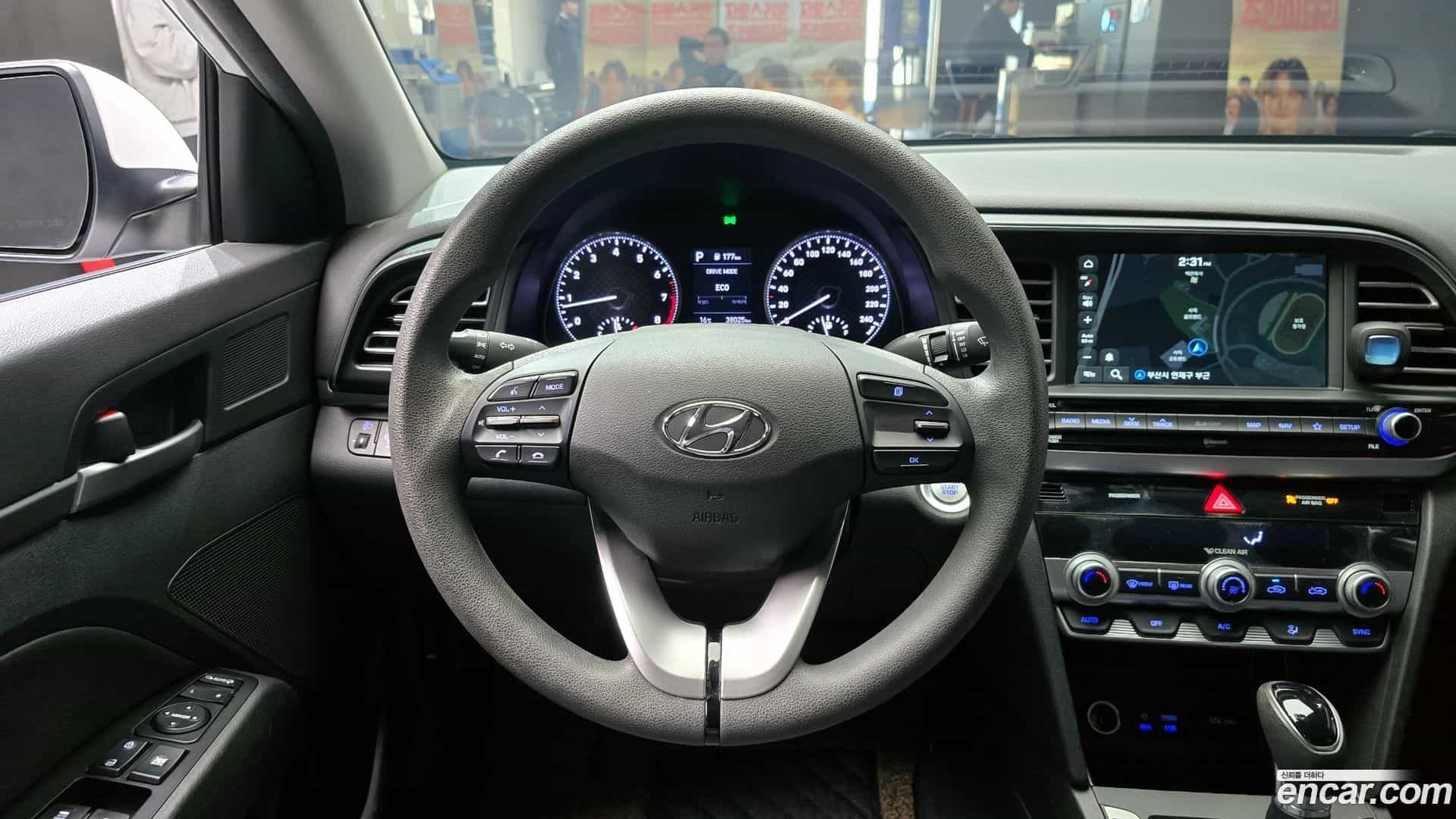 AVANTE Hyundai 2019.7-OPTION-017