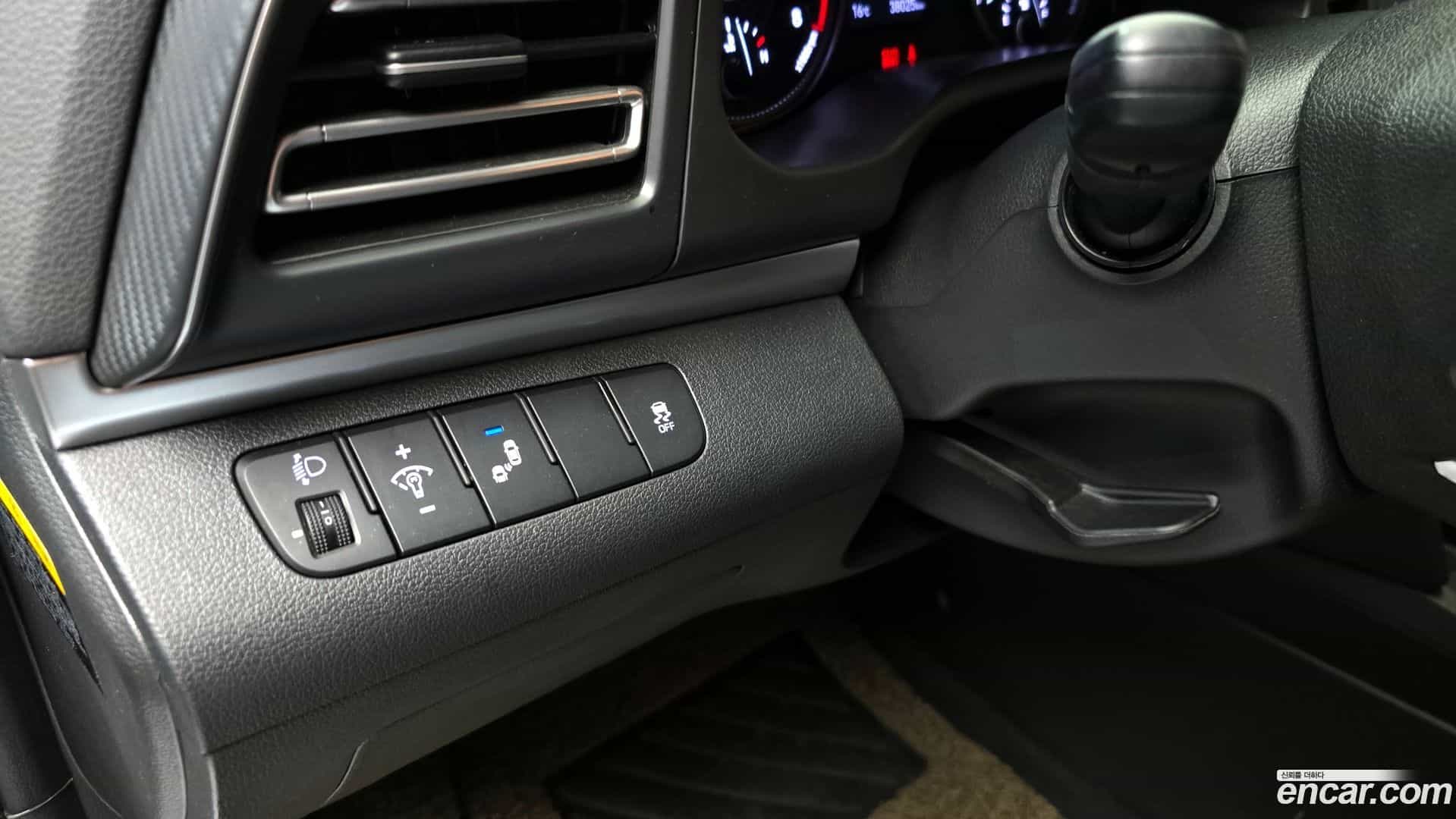 AVANTE Hyundai 2019.7-OPTION-021