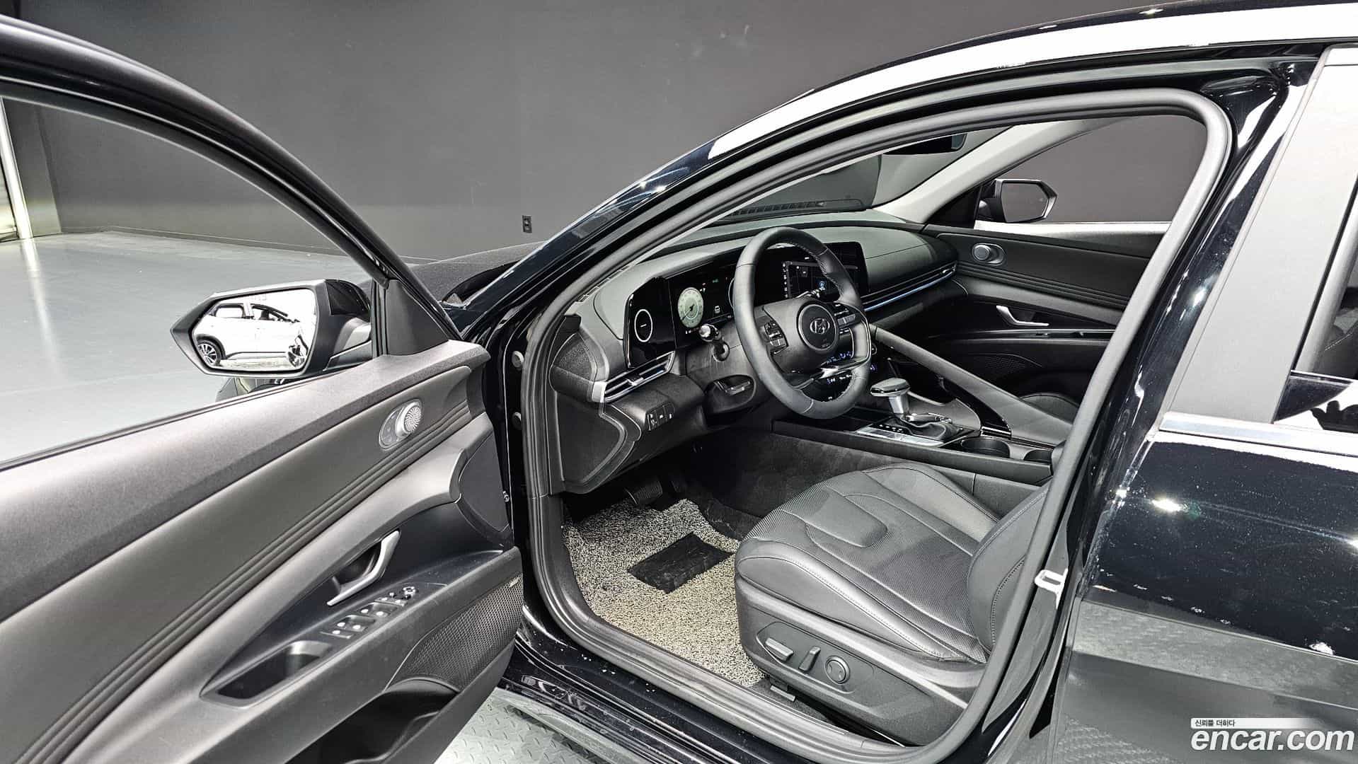 AVANTE Hyundai 2020.4-OPTION-015