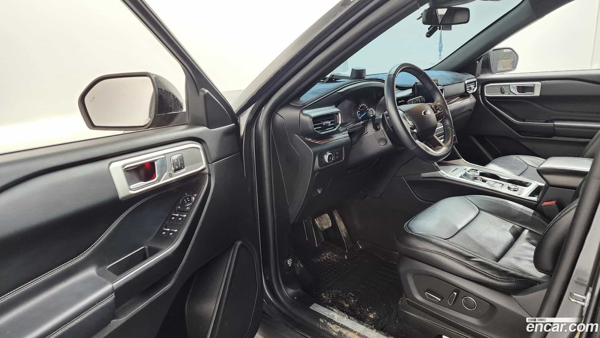 Explorer Ford 2020.3-INNER-010