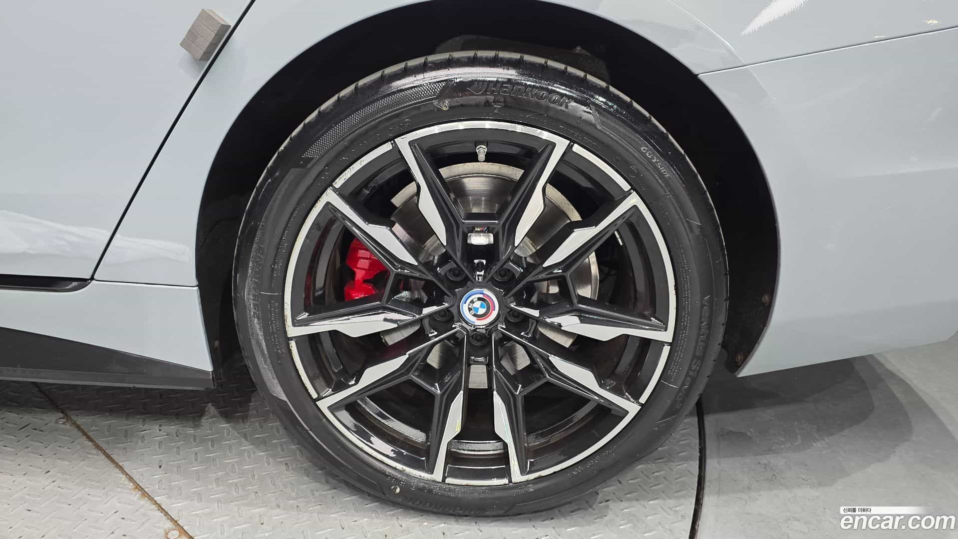 i4 BMW 2022.6-OUTER-031