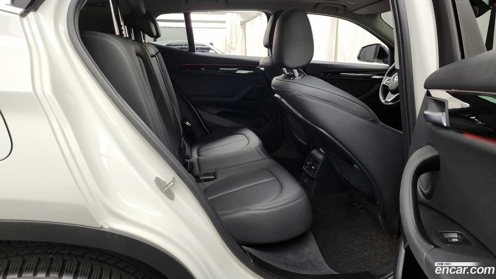 X2 (F39) BMW 2021.3-OPTION-016