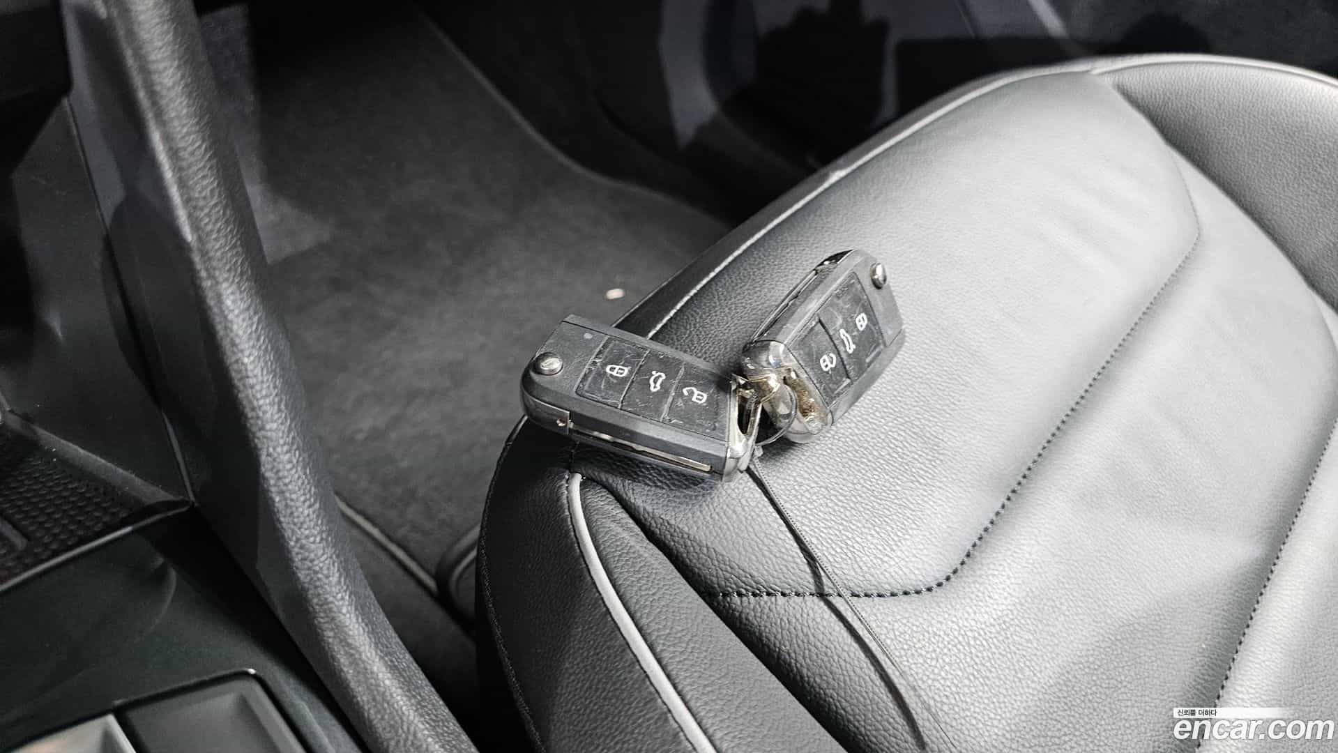 Tiguan Volkswagen 2021.11-OPTION-019
