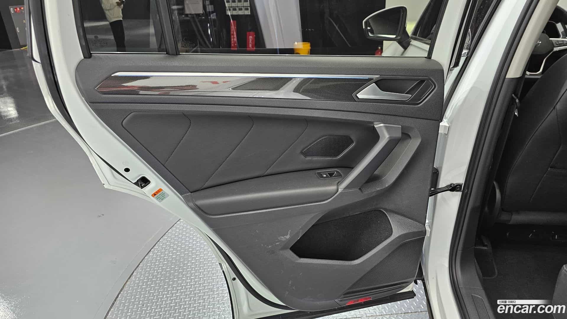 Tiguan Volkswagen 2021.11-INNER-034