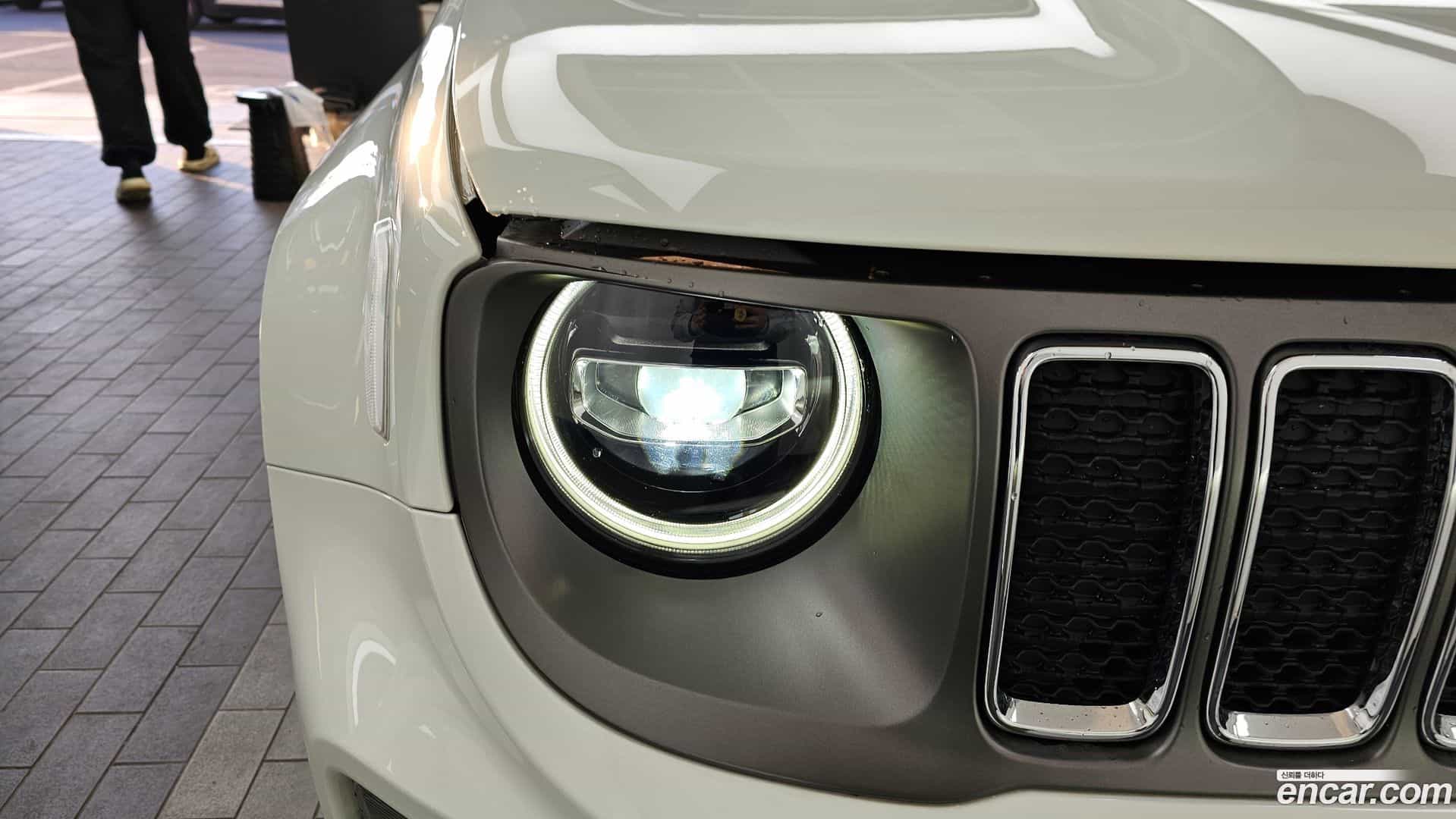 Renegade Jeep 2020.0-OUTER-032
