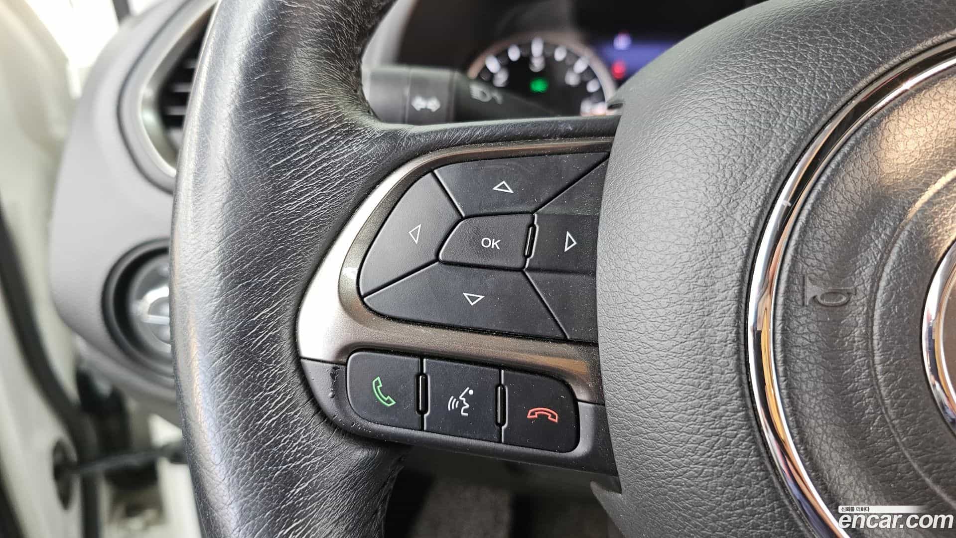 Renegade Jeep 2020.0-OPTION-045