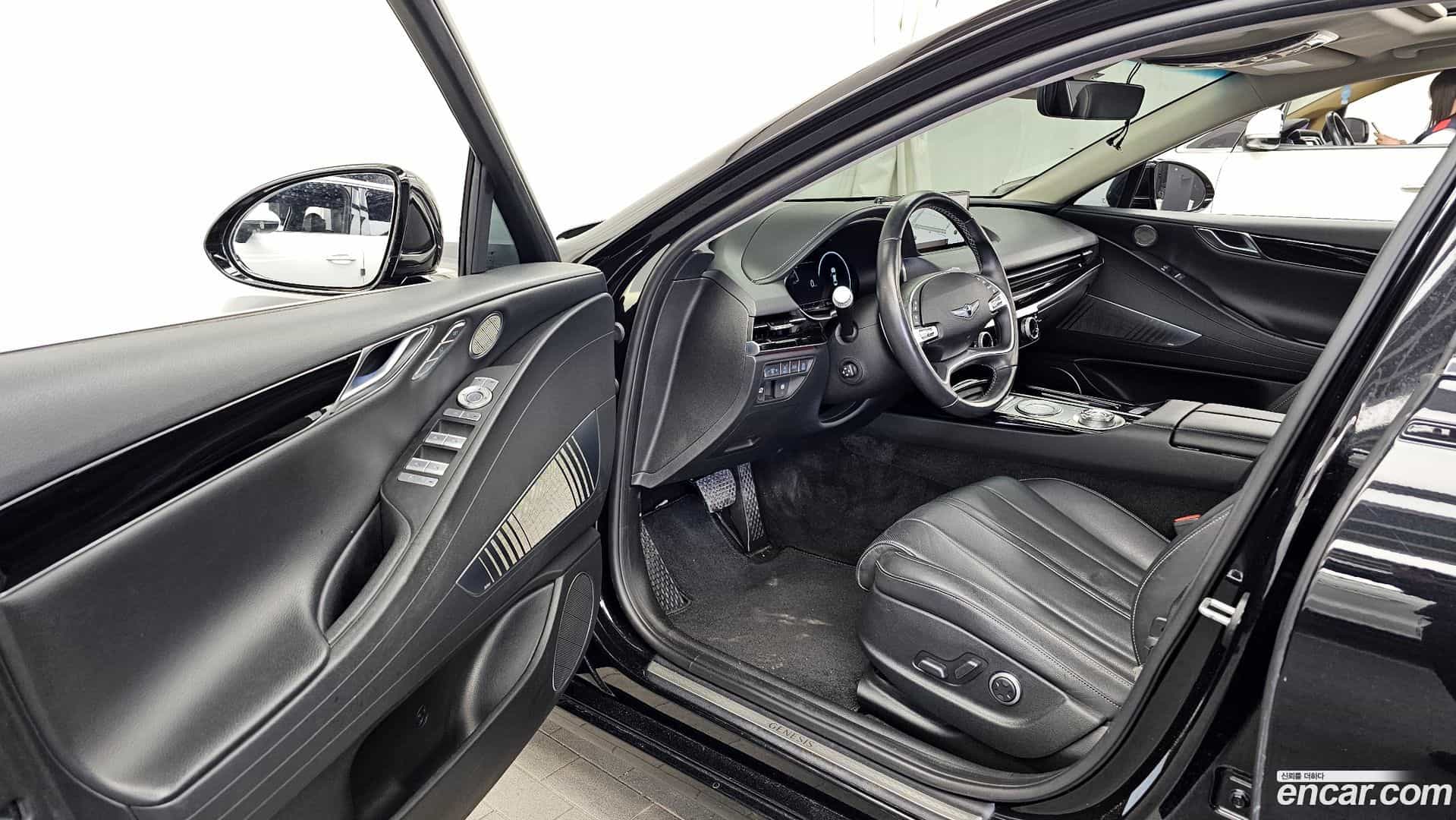 G80 Genesis 2021.2-INNER-010