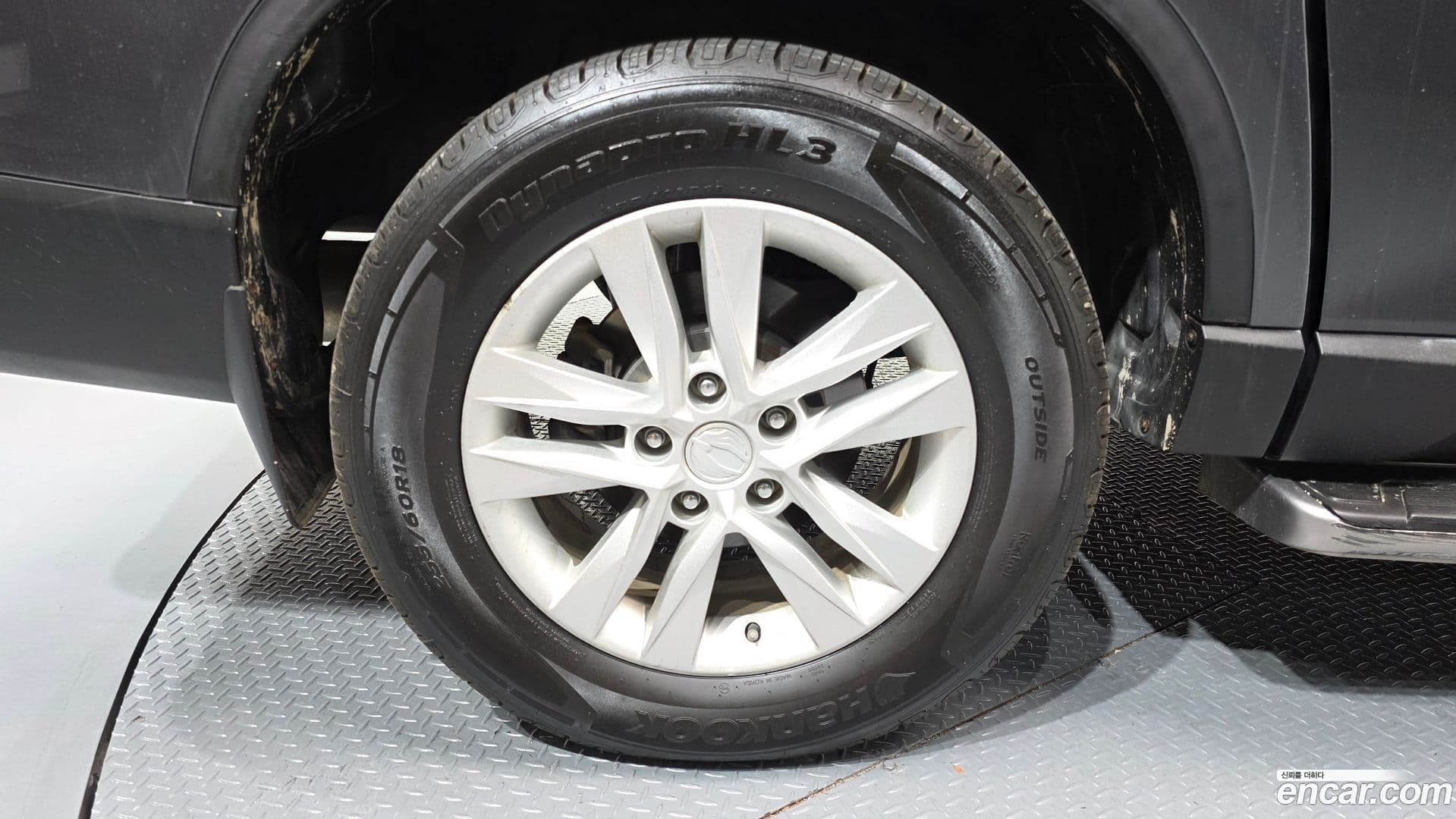 Main__Slider__Photo:Rexton KG Mobility 2018.1-4