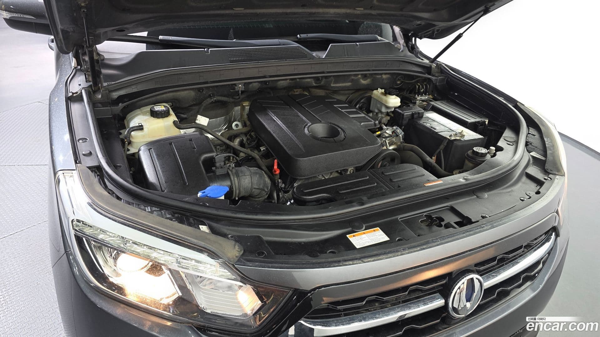 Main__Slider__Photo:Rexton KG Mobility 2018.1-5