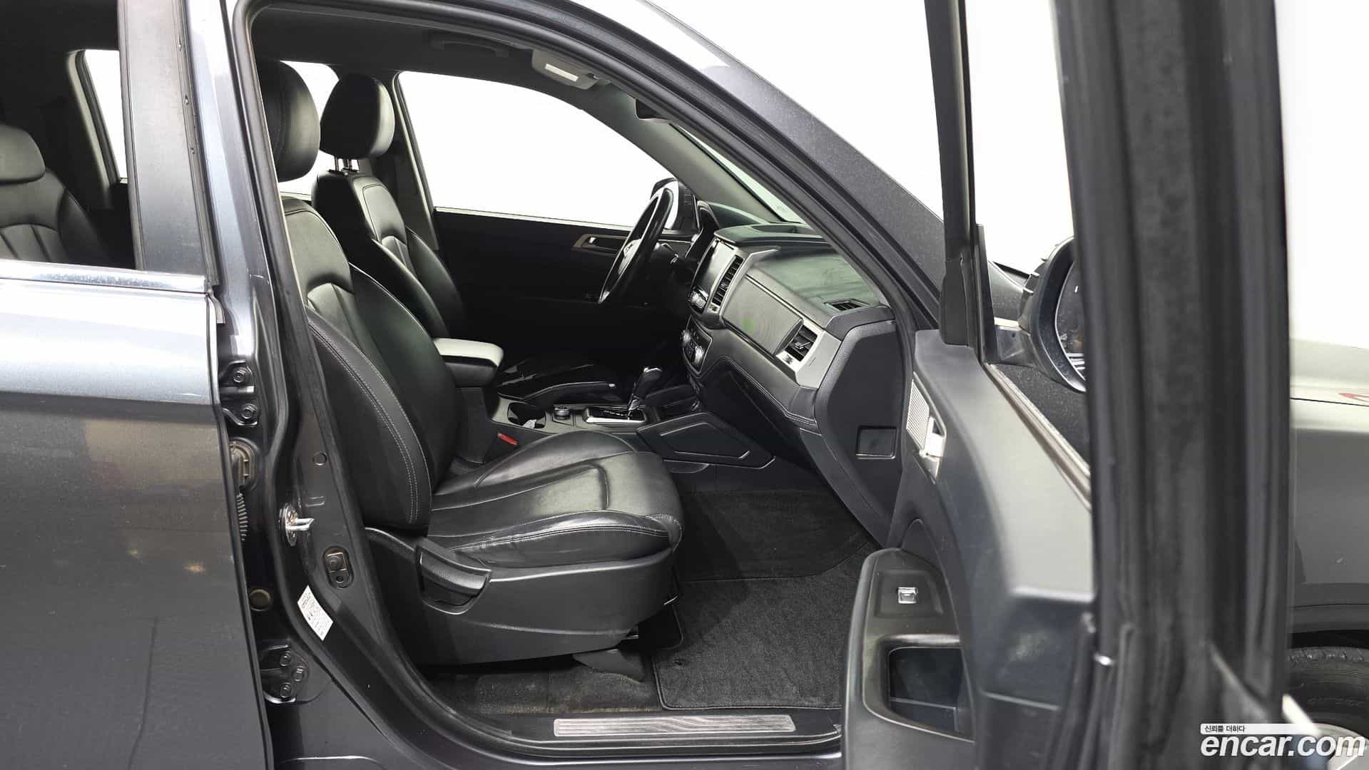 Rexton KG Mobility 2018.1-OPTION-015
