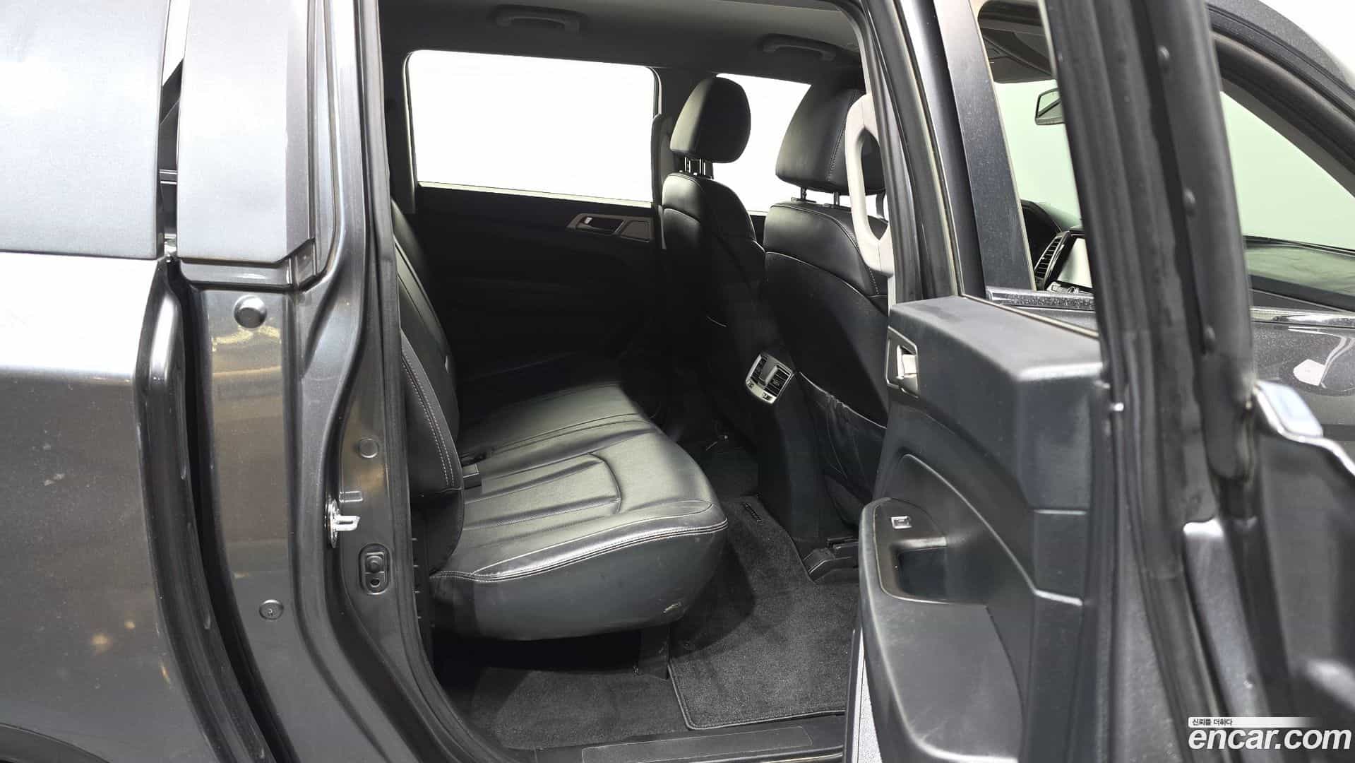 Rexton KG Mobility 2018.1-OPTION-016