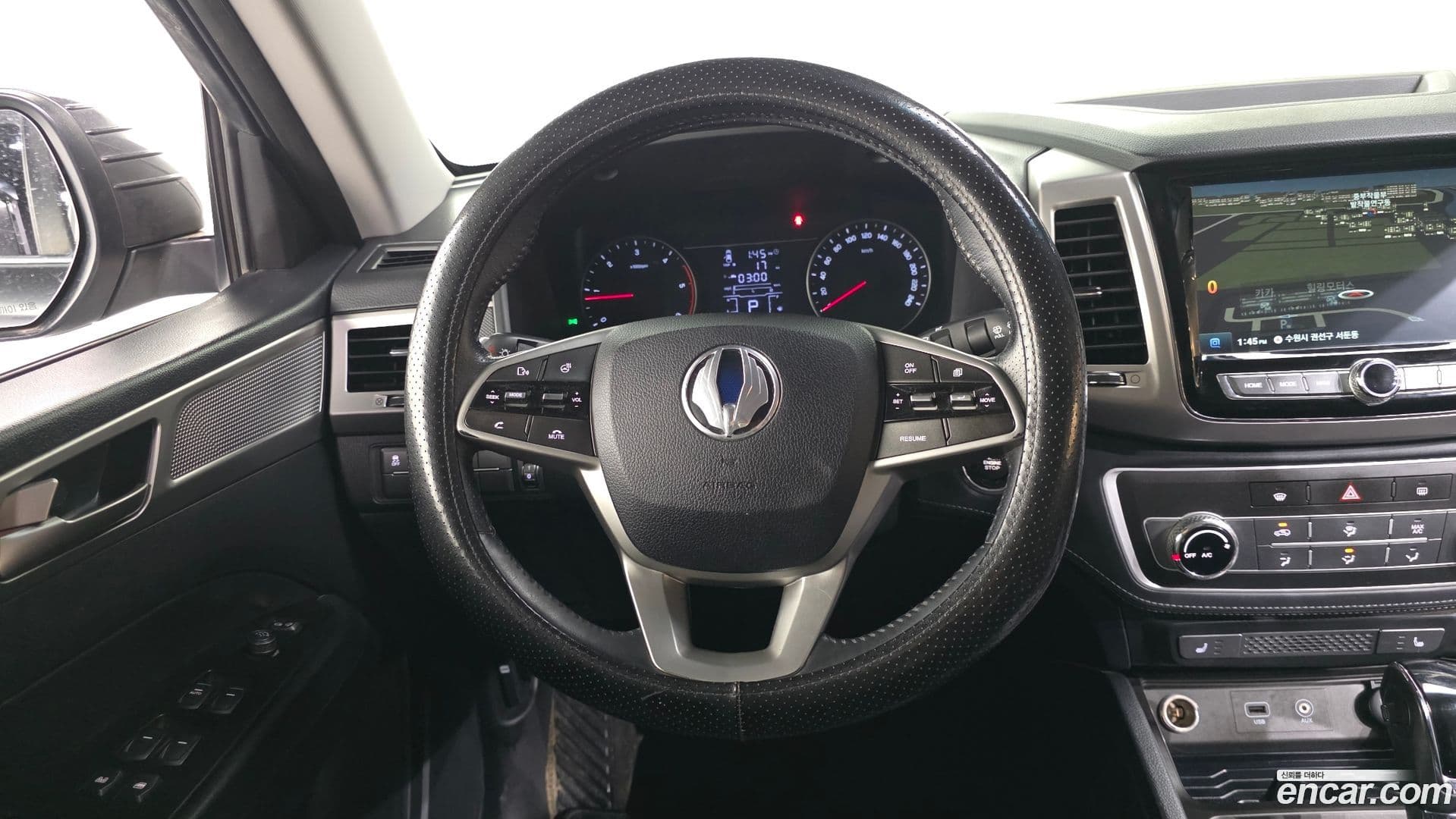Main__Slider__Photo:Rexton KG Mobility 2018.1-12