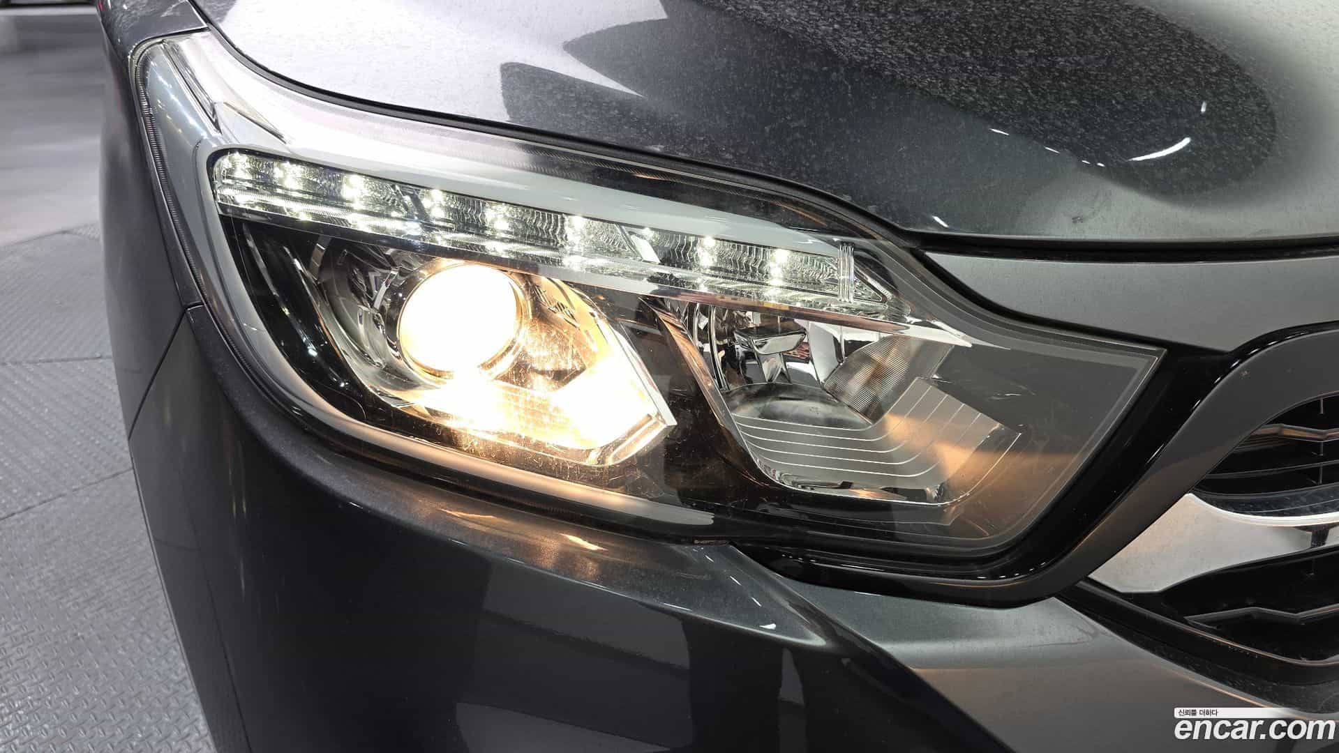 Rexton KG Mobility 2018.1-OUTER-032