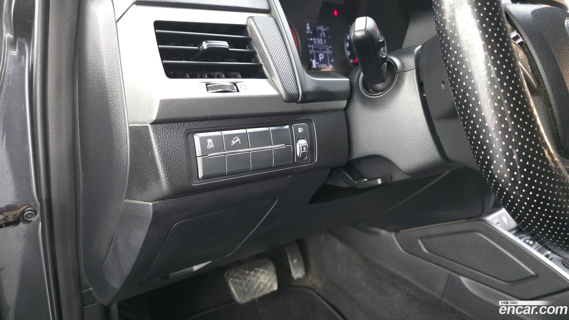 Main__Slider__Photo:Rexton KG Mobility 2018.1-26