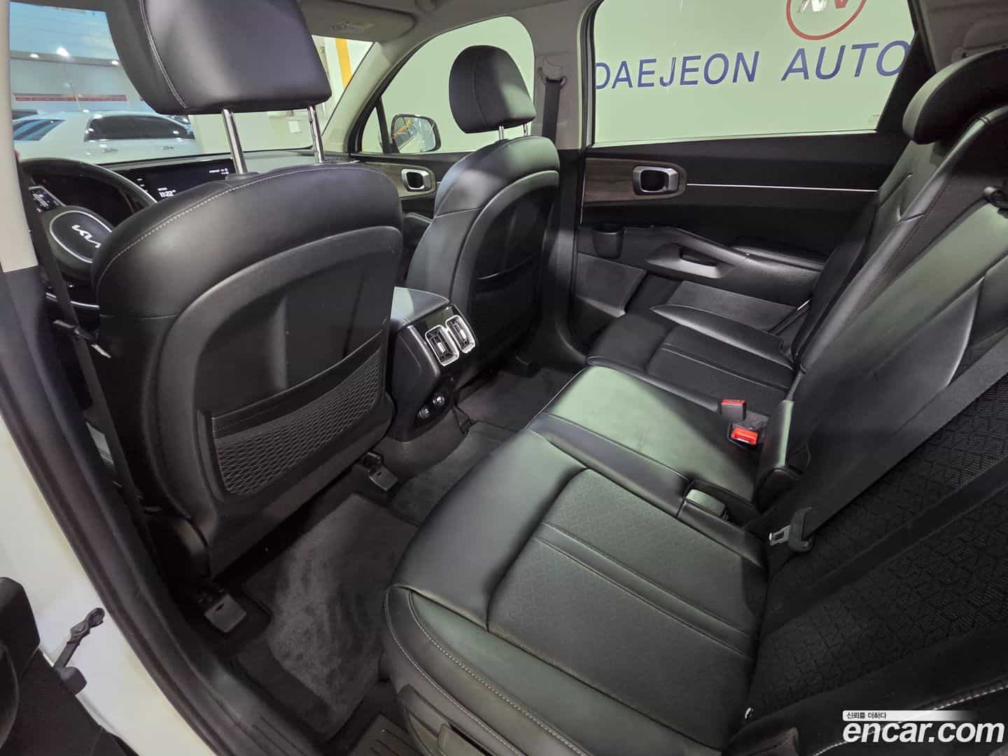 Sorento Kia 2022.2-INNER-010