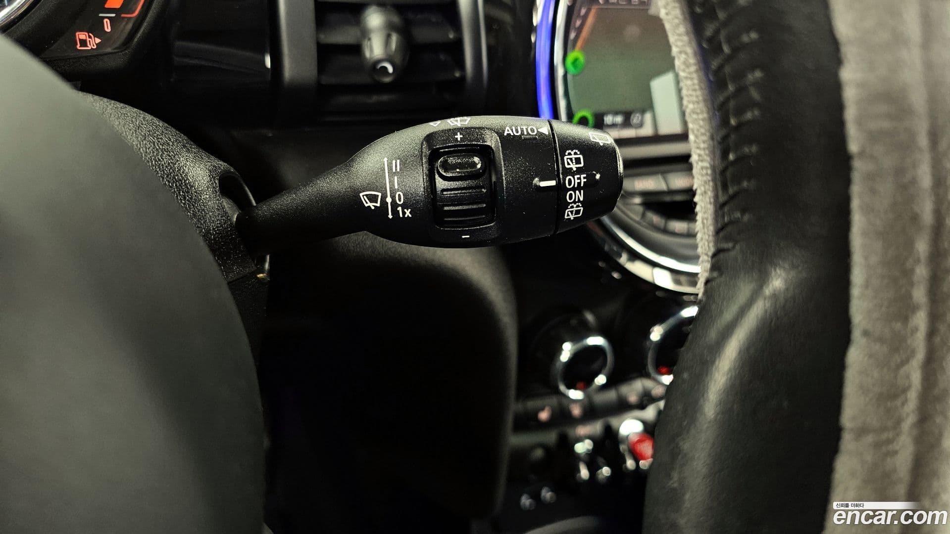 Main__Slider__Photo:Cooper Mini 2020.8-14