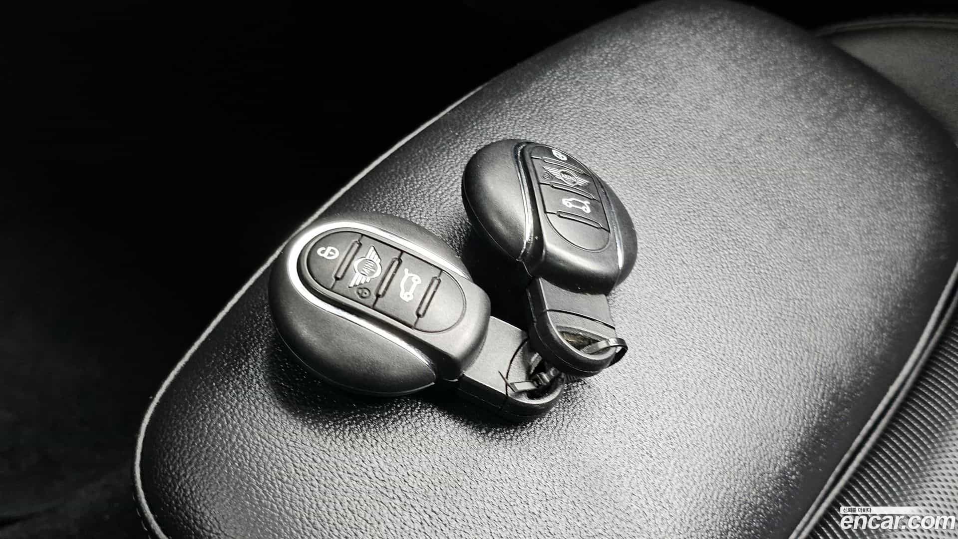 Cooper Mini 2020.8-OPTION-043