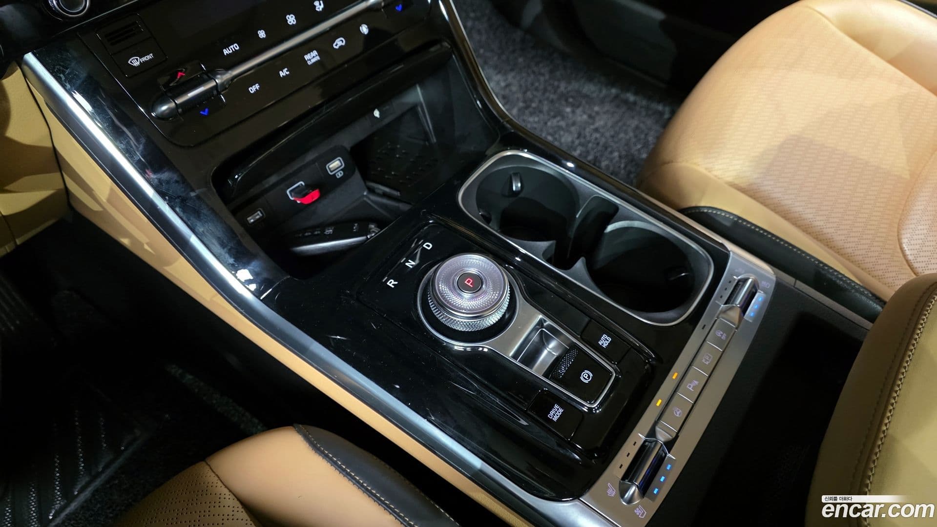 Main__Slider__Photo:Canival Kia 2022.10-8