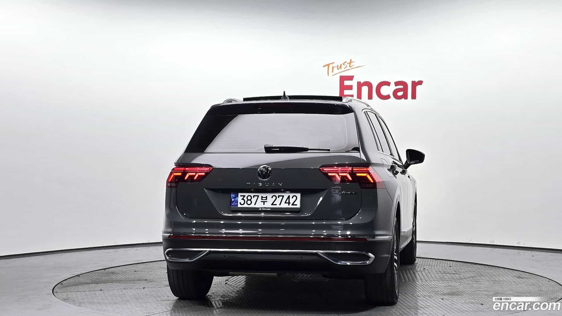Tiguan Volkswagen 2021.11-OUTER-004