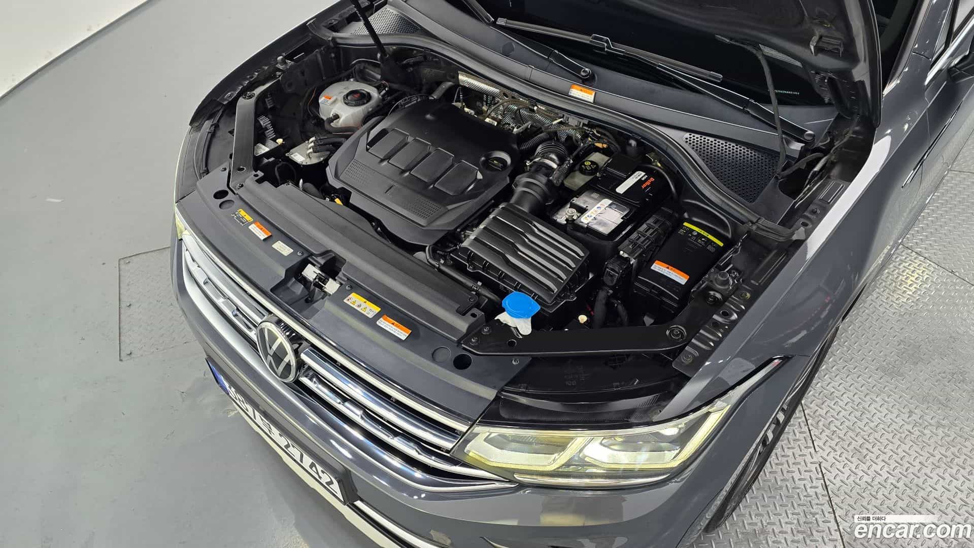 Tiguan Volkswagen 2021.11-OUTER-006
