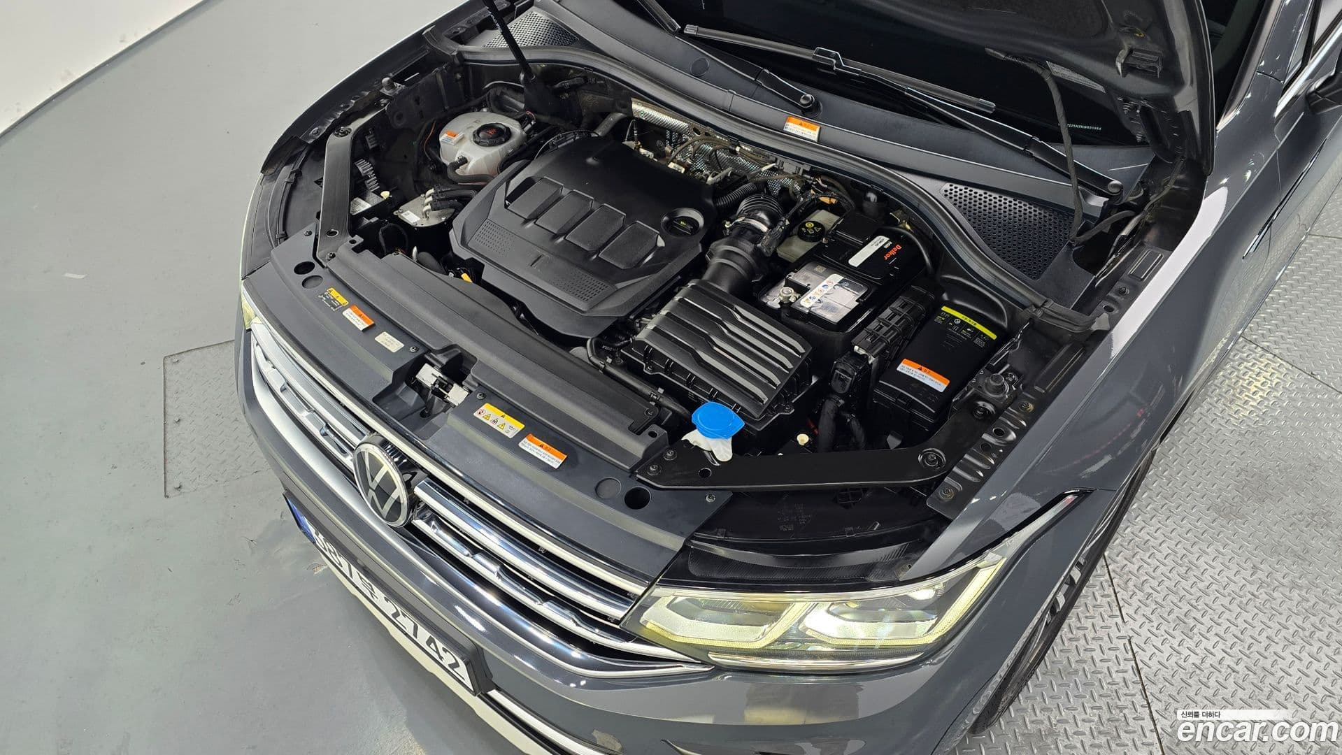 Main__Slider__Photo:Tiguan Volkswagen 2021.11-5