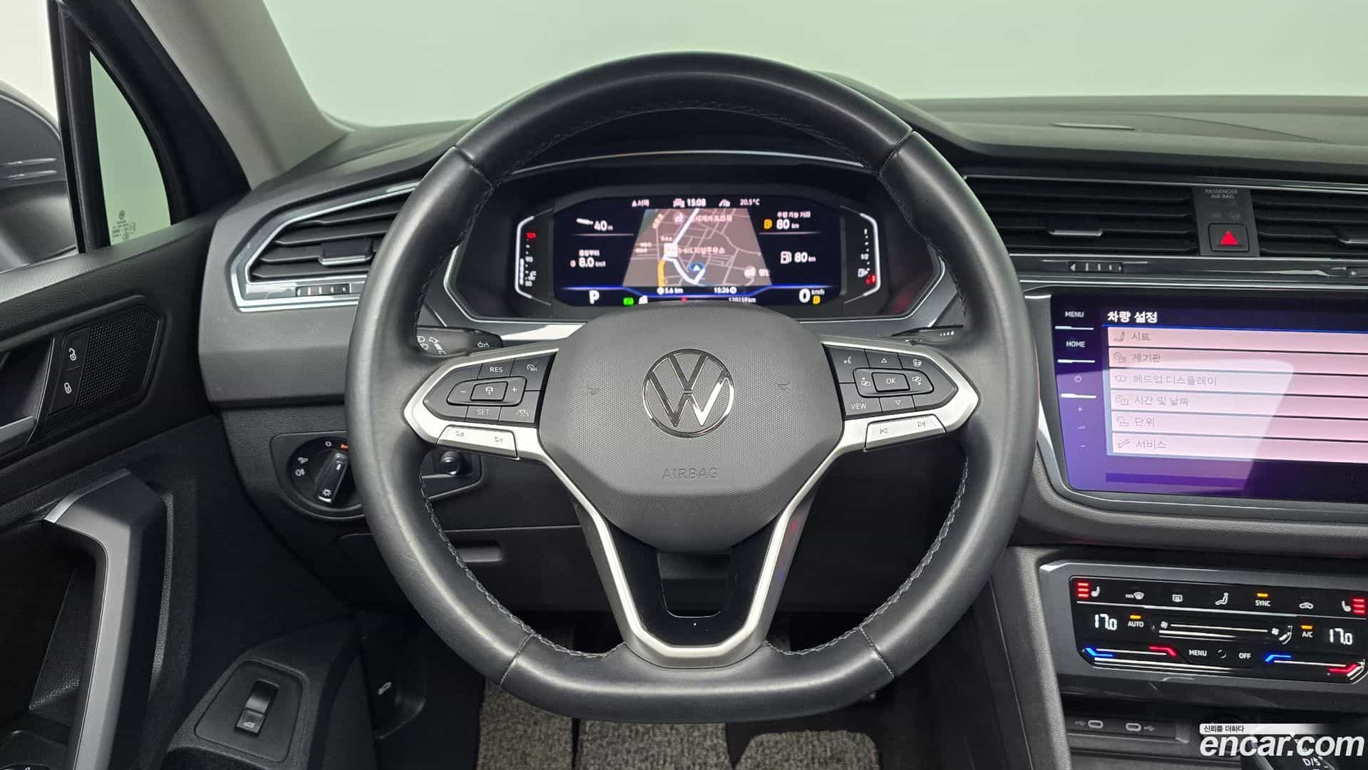 Tiguan Volkswagen 2021.11-OPTION-017