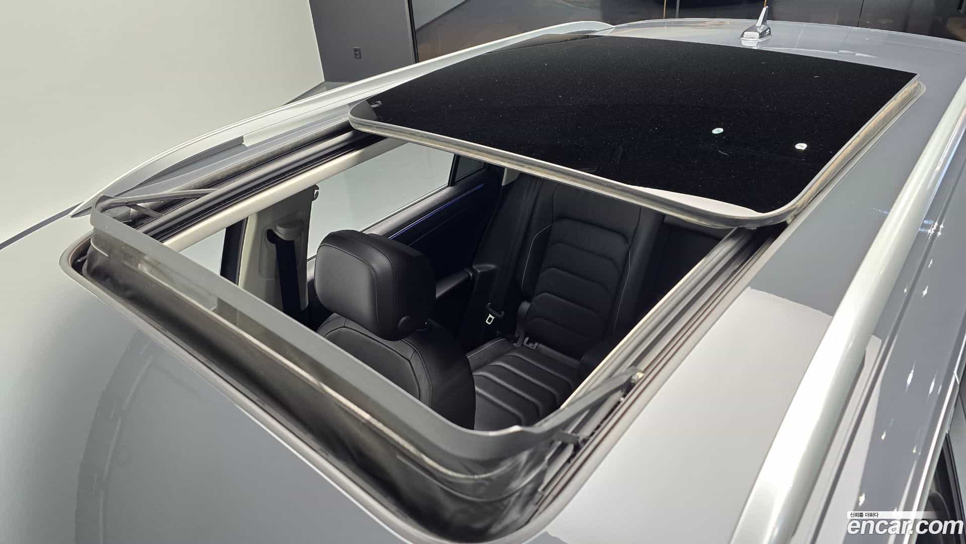 Tiguan Volkswagen 2021.11-OPTION-021