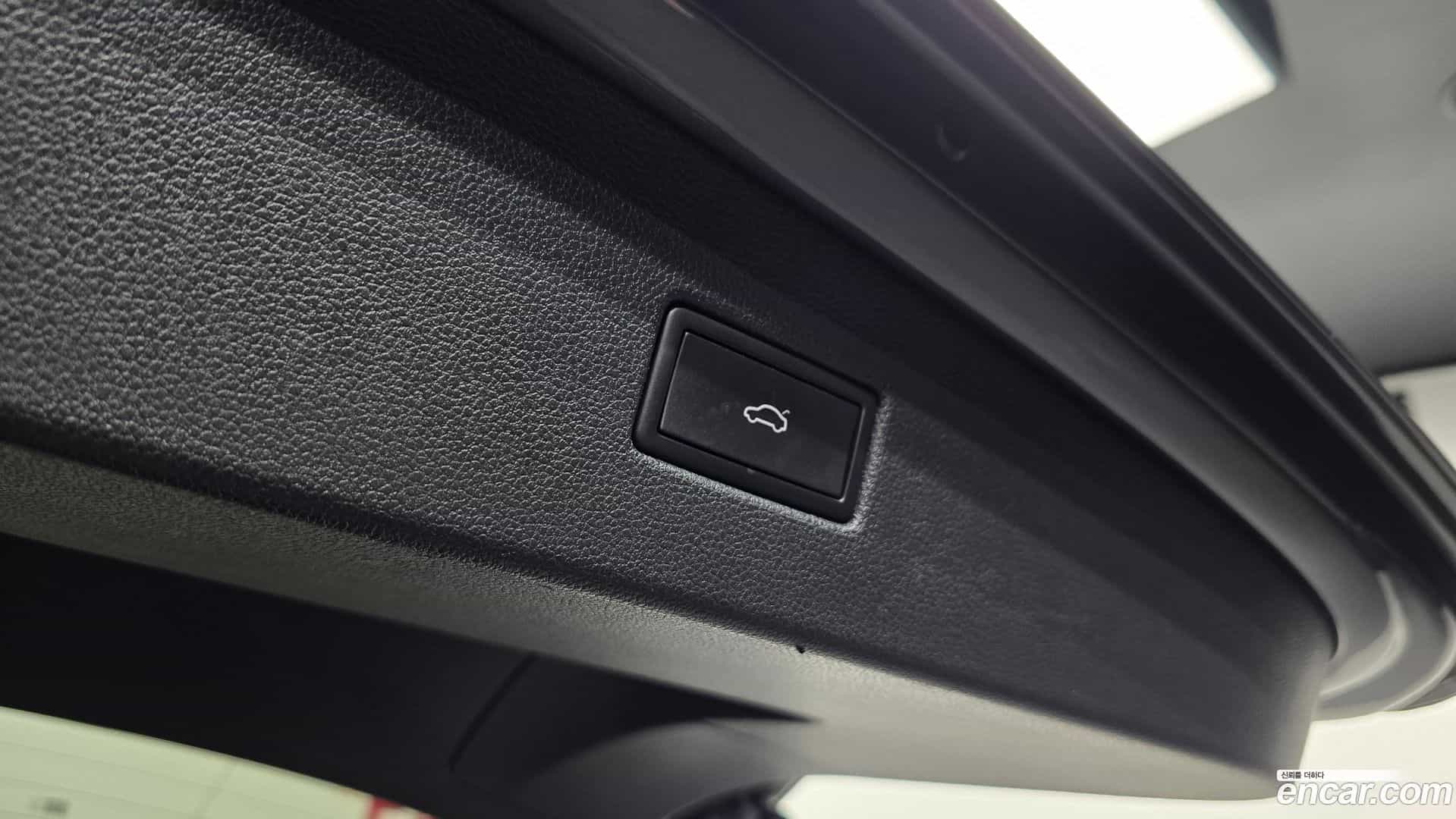 Tiguan Volkswagen 2021.11-OPTION-022