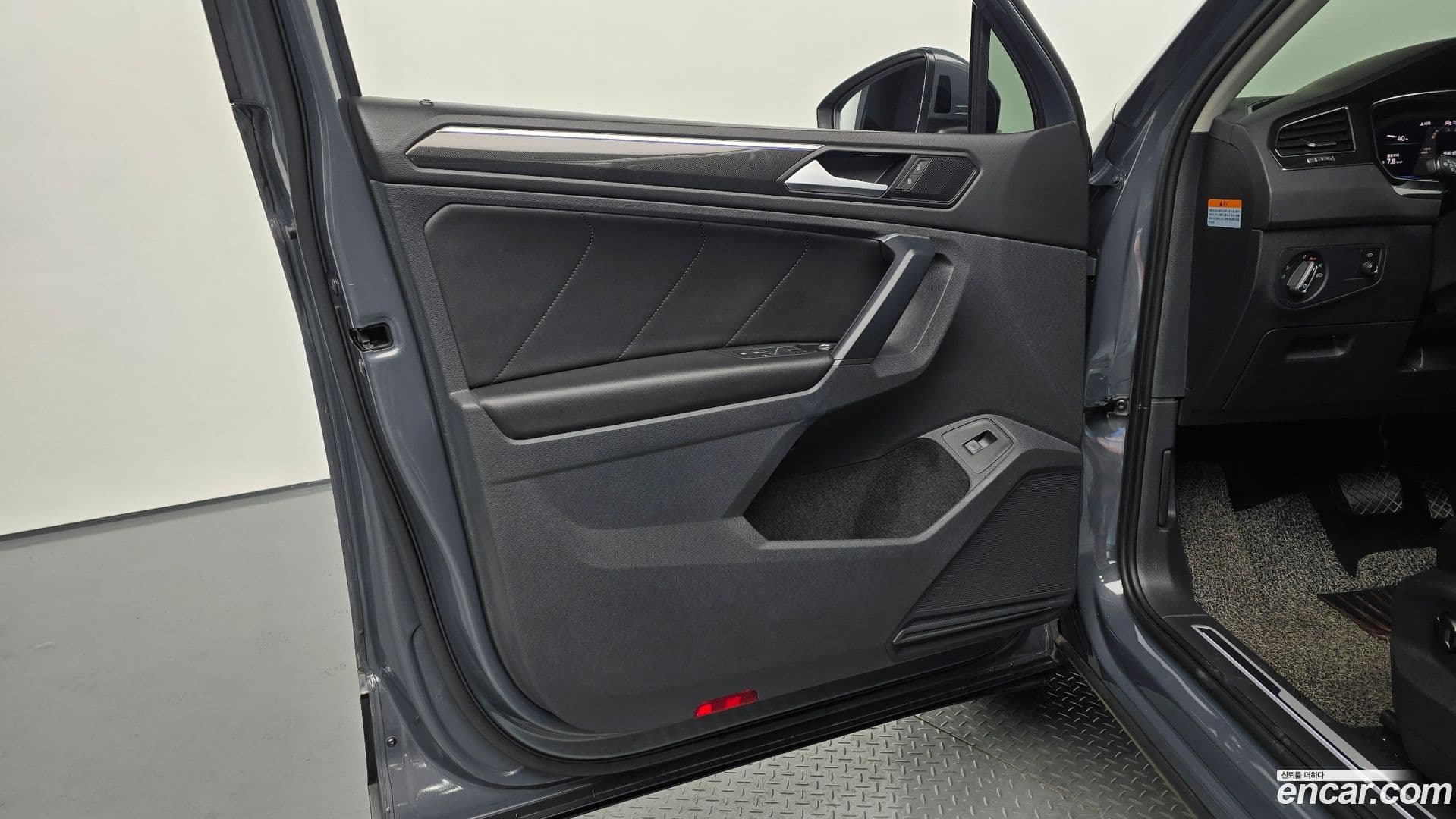 Main__Slider__Photo:Tiguan Volkswagen 2021.11-23