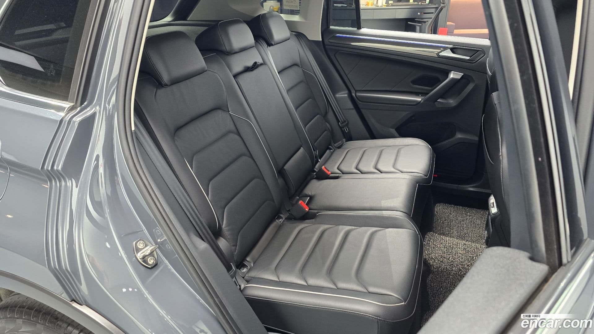 Main__Slider__Photo:Tiguan Volkswagen 2021.11-25