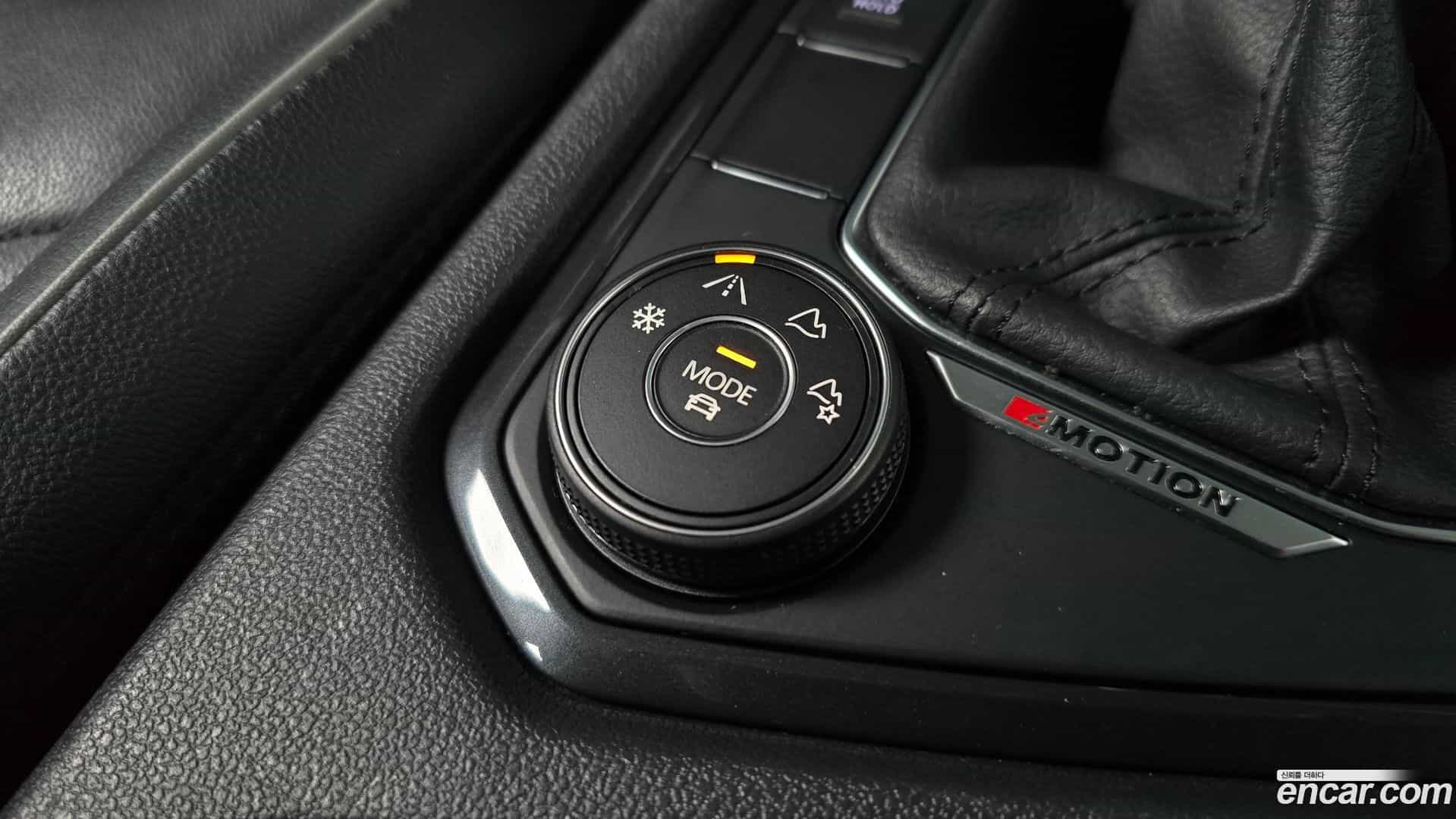Tiguan Volkswagen 2021.11-OPTION-041