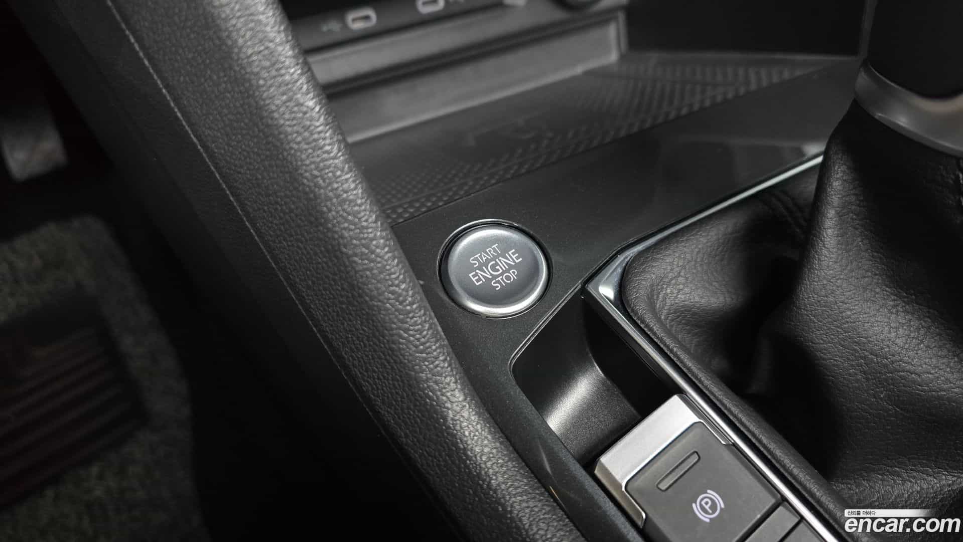Tiguan Volkswagen 2021.11-OPTION-042