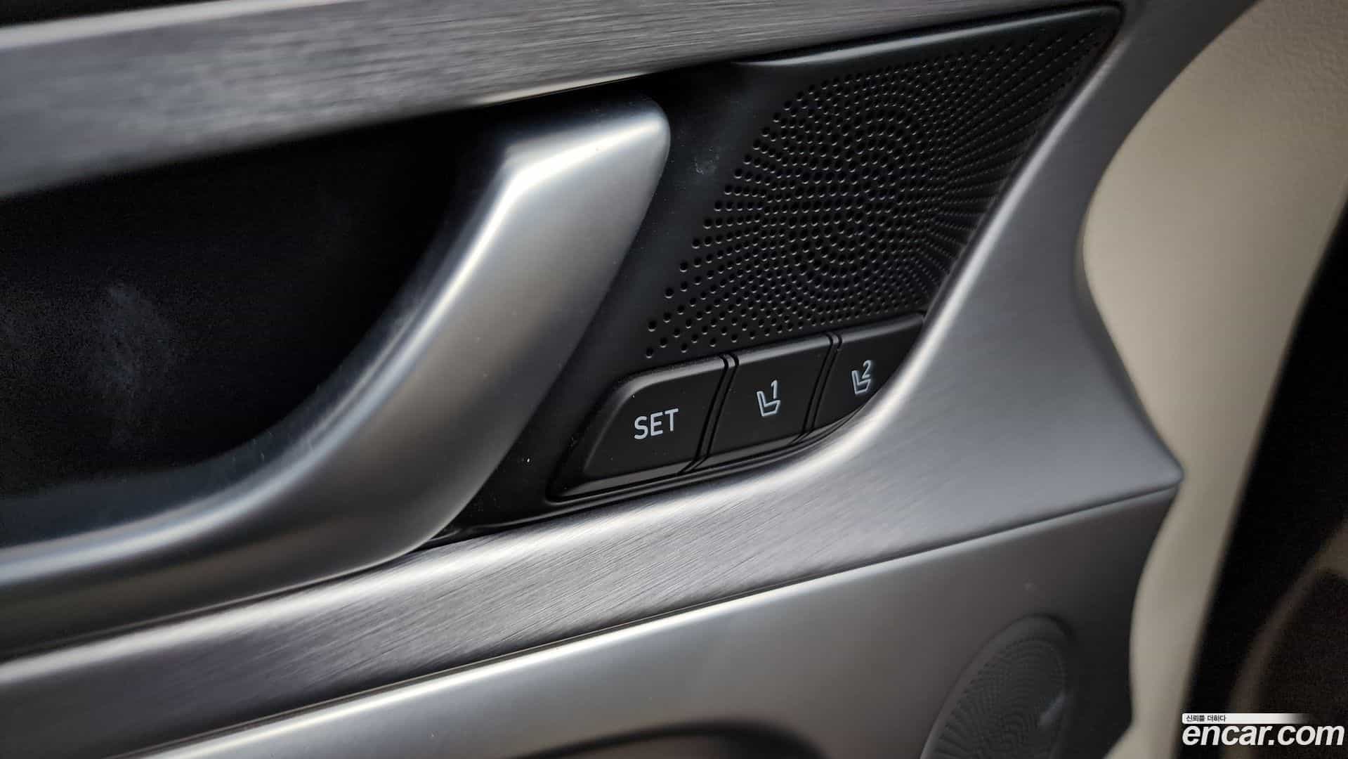 G70 Genesis 2019.0-OPTION-047