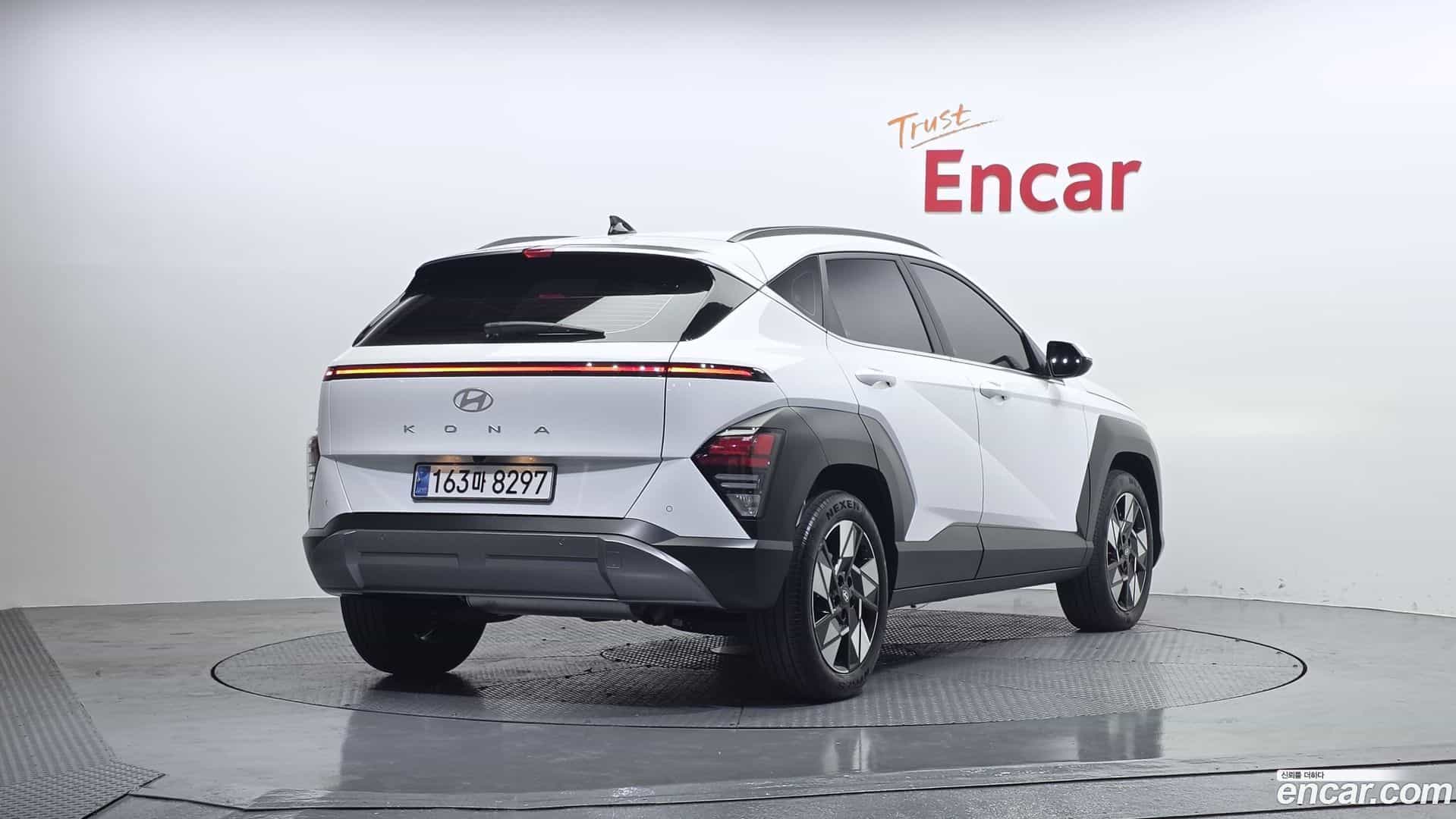 Kona Hyundai 2024.8-OUTER-002