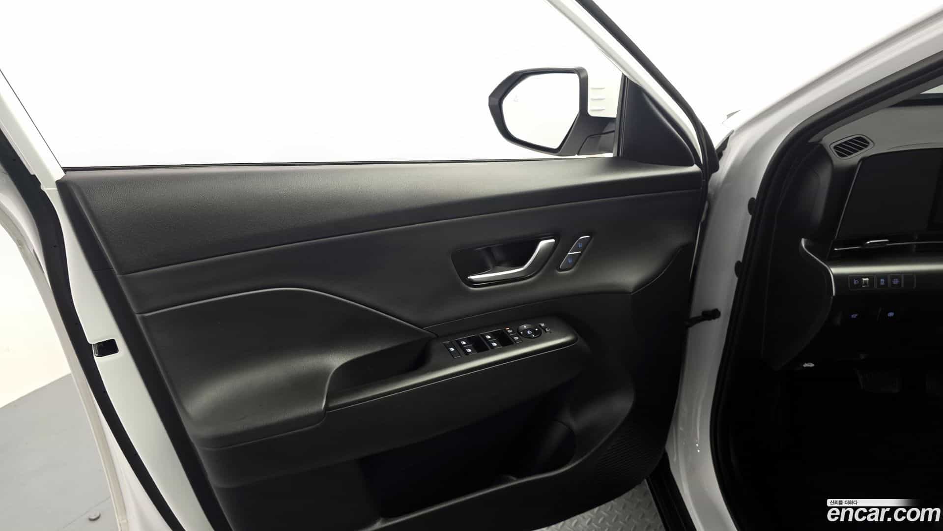 Kona Hyundai 2024.8-INNER-034