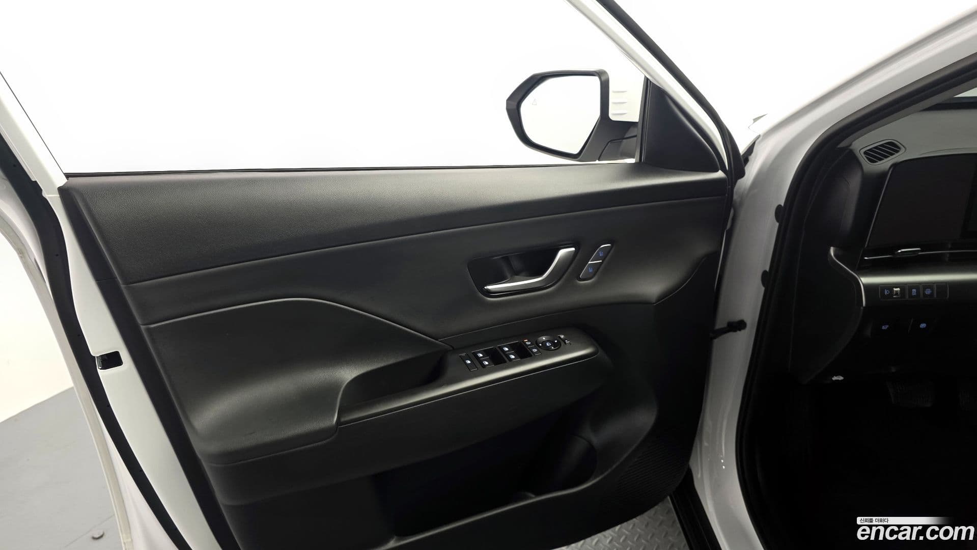 Main__Slider__Photo:Kona Hyundai 2024.8-23