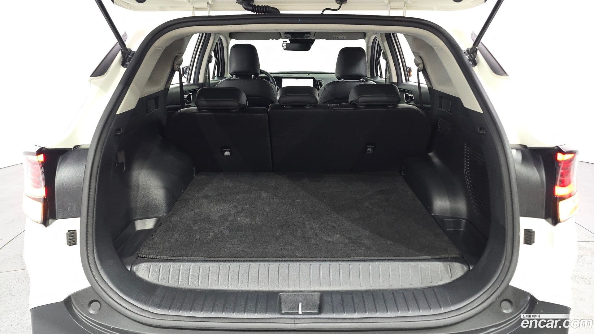Main__Slider__Photo:Sportage Kia 2024.2-19