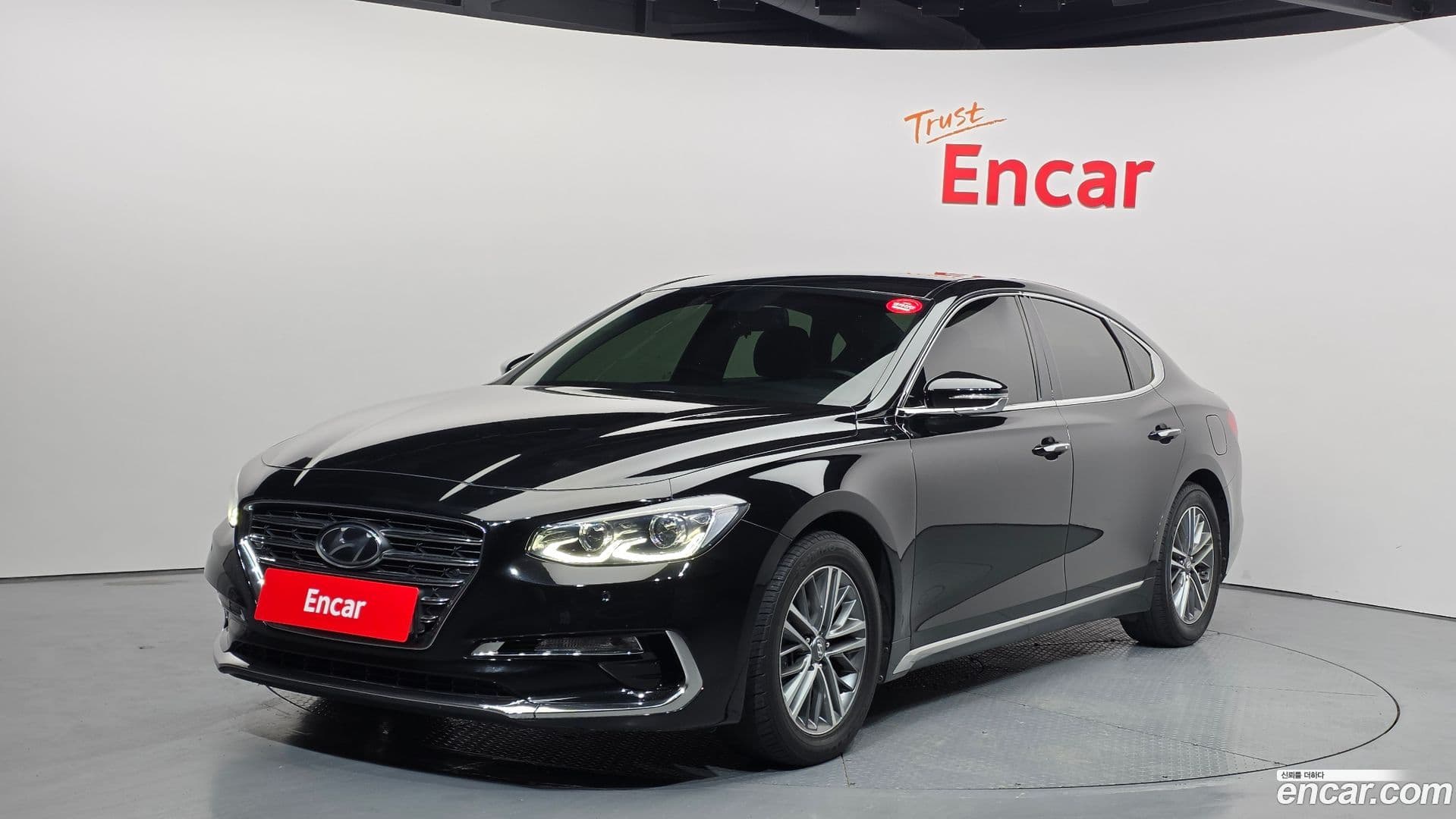 Main__Slider__Photo:Grandeur Hyundai 2019.8-0