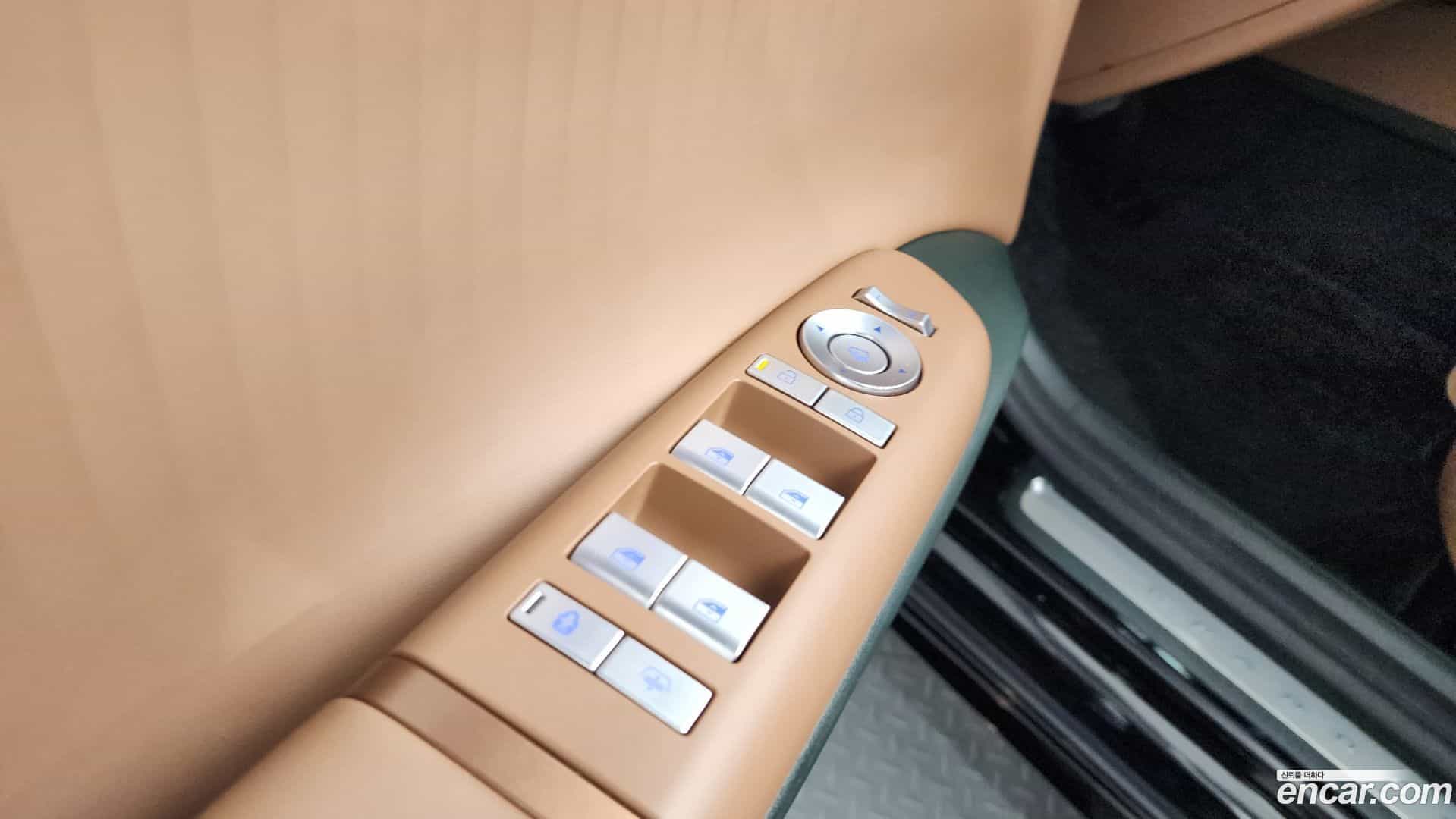 Grandeur Hyundai 2023.11-OPTION-043