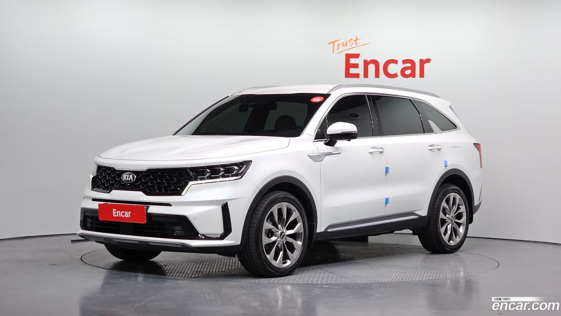 Main__Slider__Photo:Sorento Kia 2020.4-0