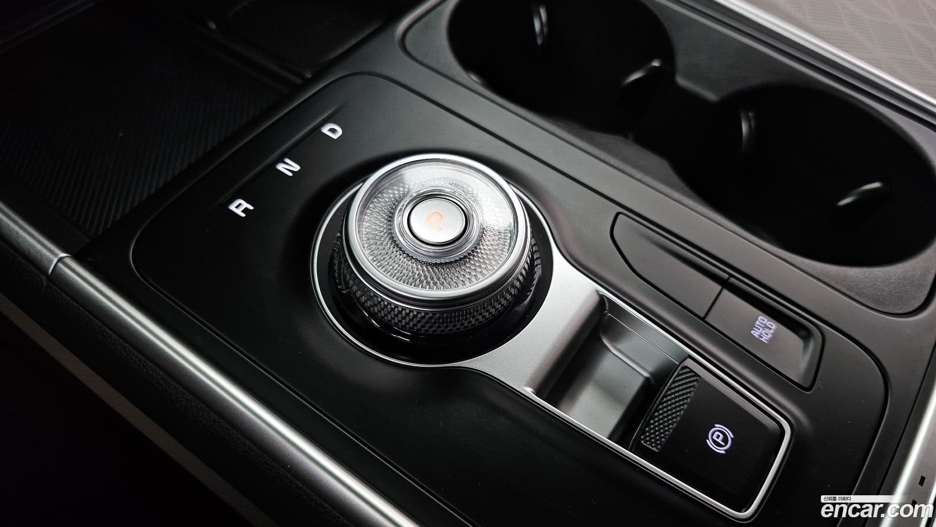 Main__Slider__Photo:Canival Kia 2025.4-8