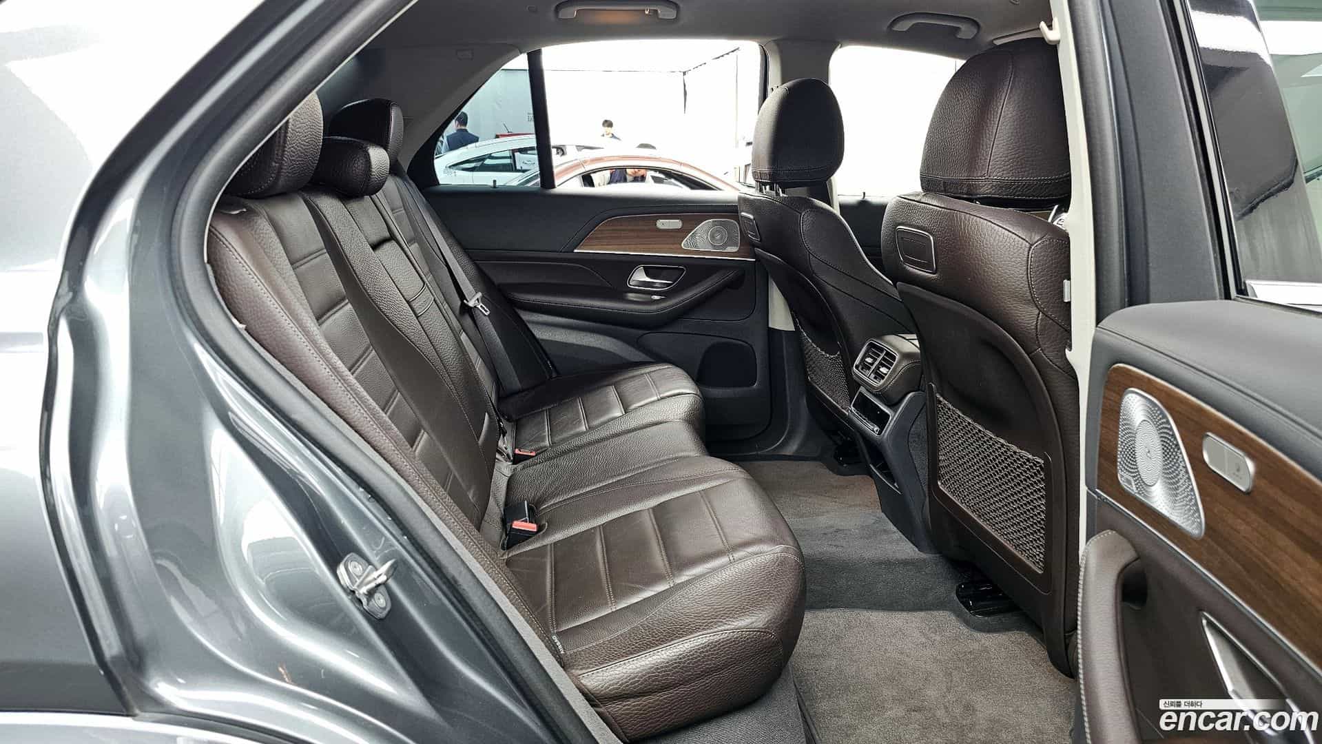 GLE-Class Mercedes-Benz 2019.11-OPTION-016