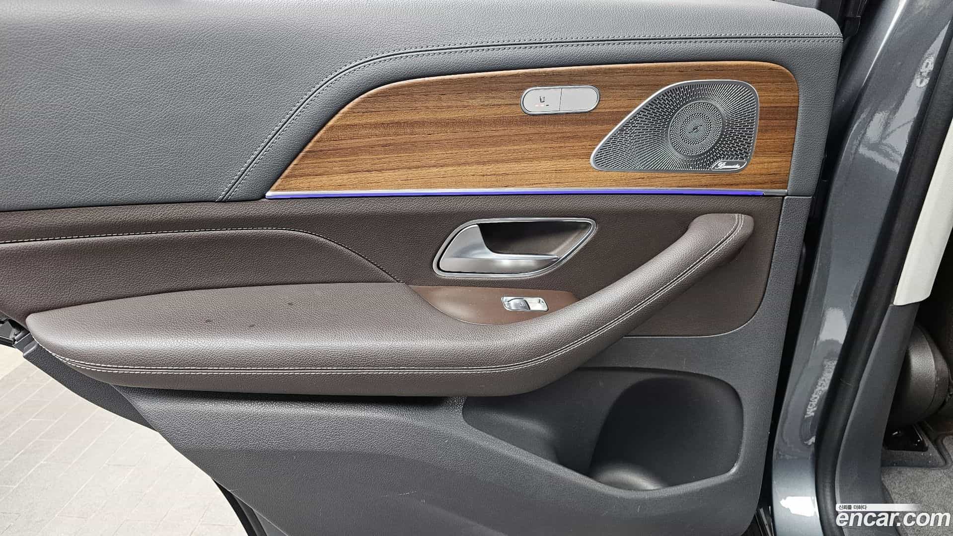GLE-Class Mercedes-Benz 2019.11-INNER-035