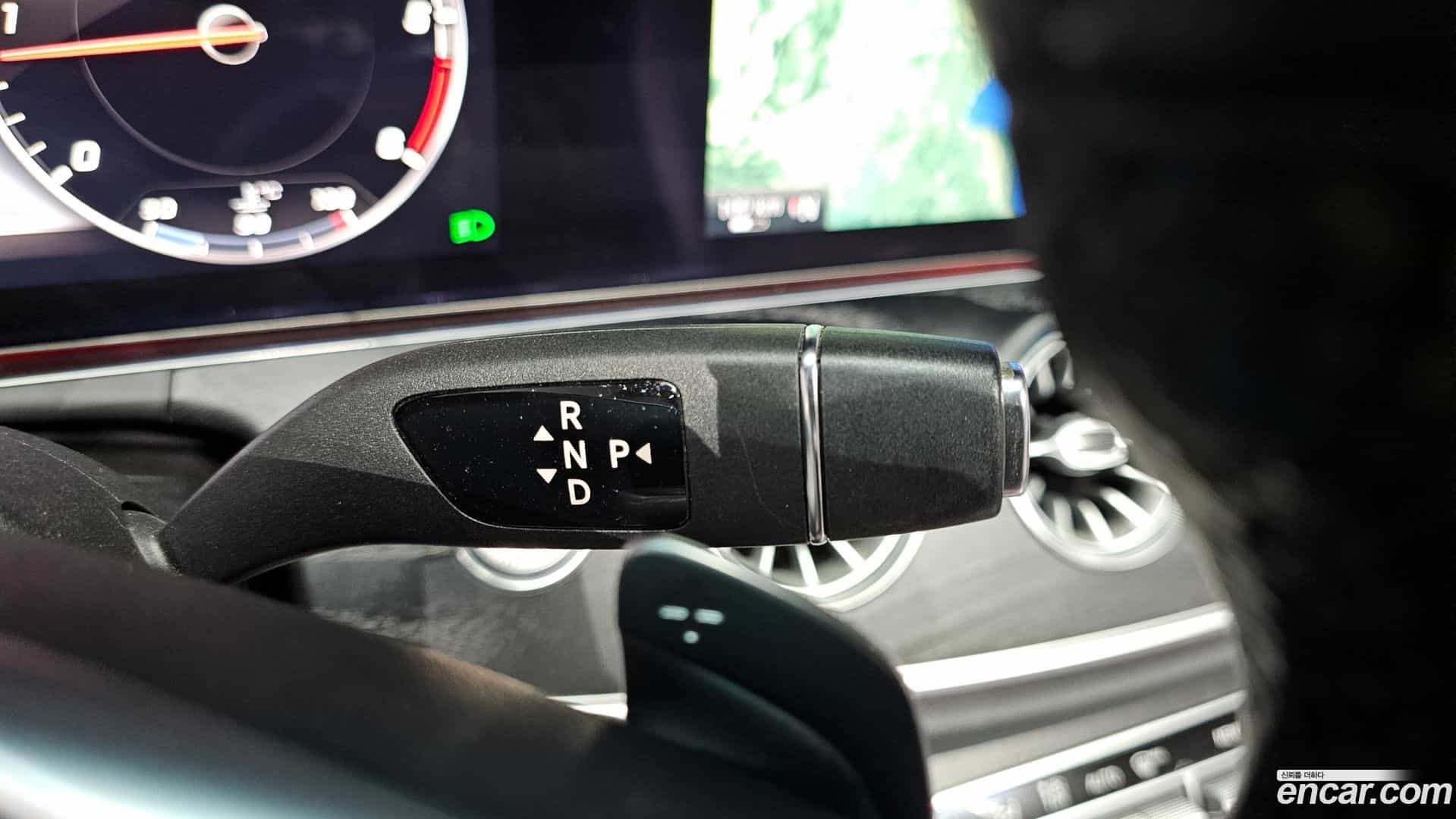 E-Class Mercedes-Benz 2017.11-INNER-009