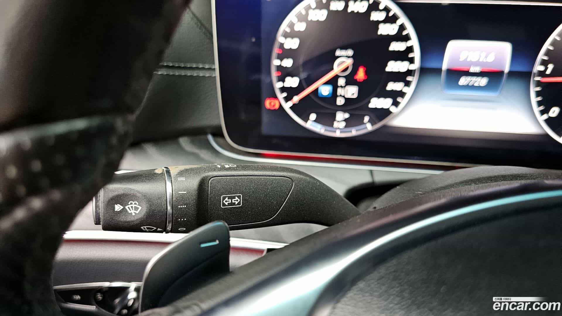 E-Class Mercedes-Benz 2017.11-OPTION-021