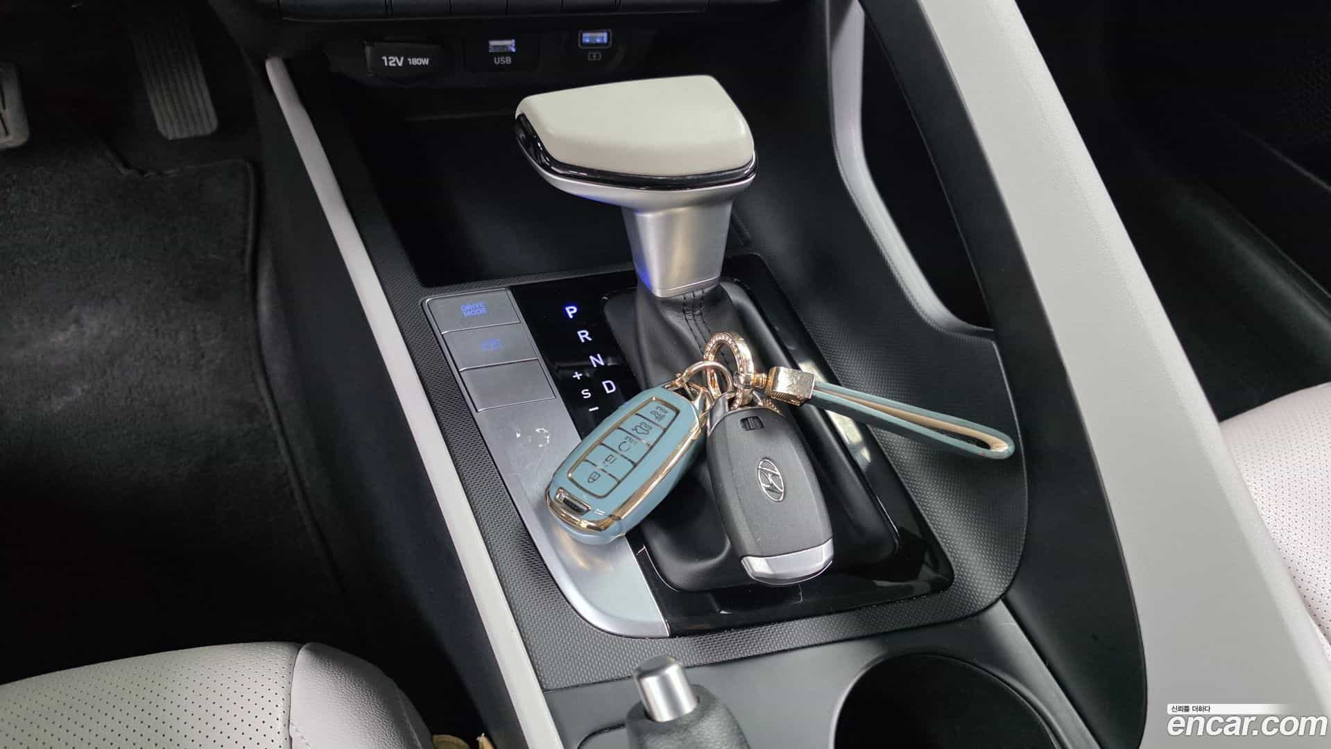 AVANTE Hyundai 2020.7-INNER-009
